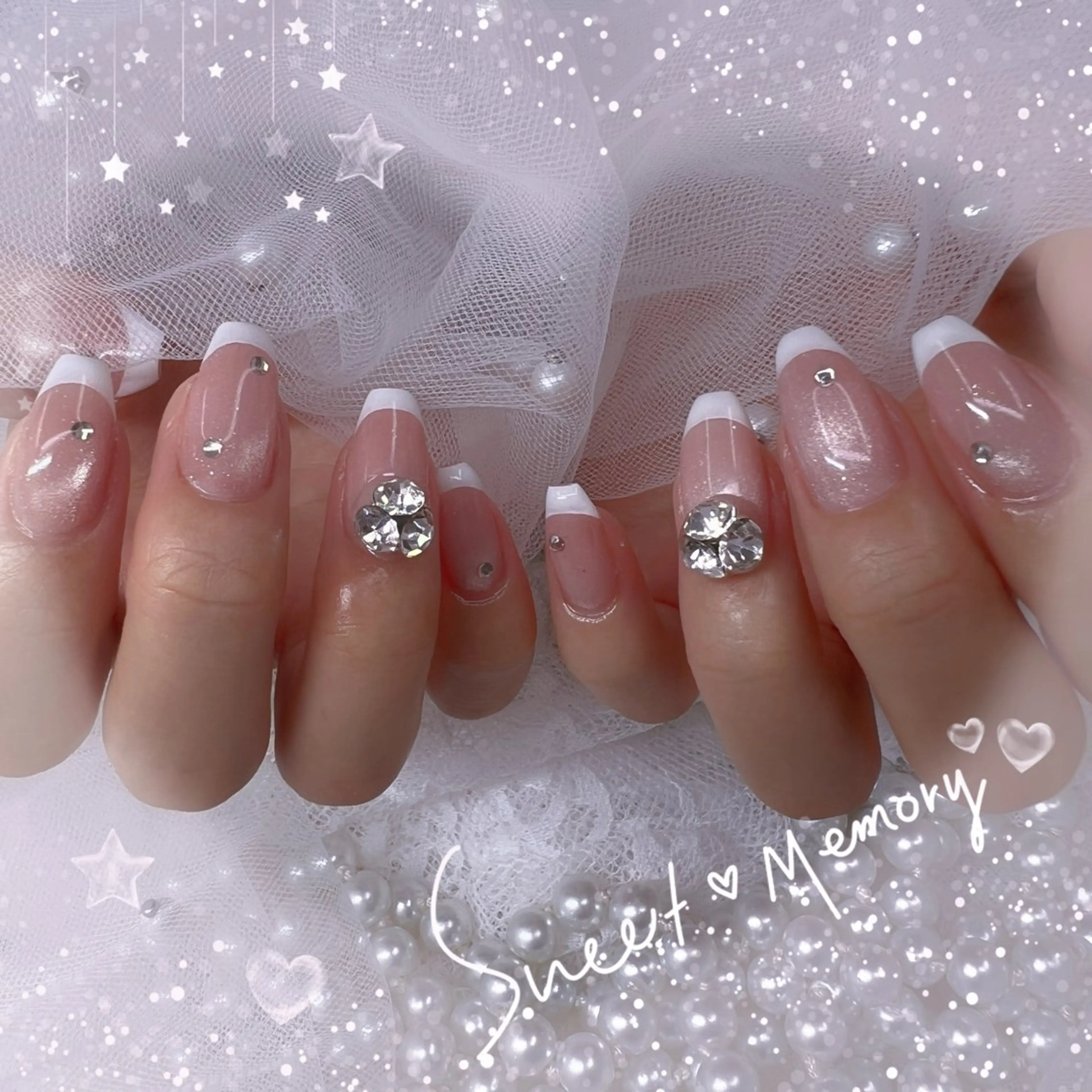 ネイル チークネイル フレンチネイル ガーリー ガラスフレンチ グラデーション ハンドネイル ハンドケア Chill Nailsalonのネイルデザイン