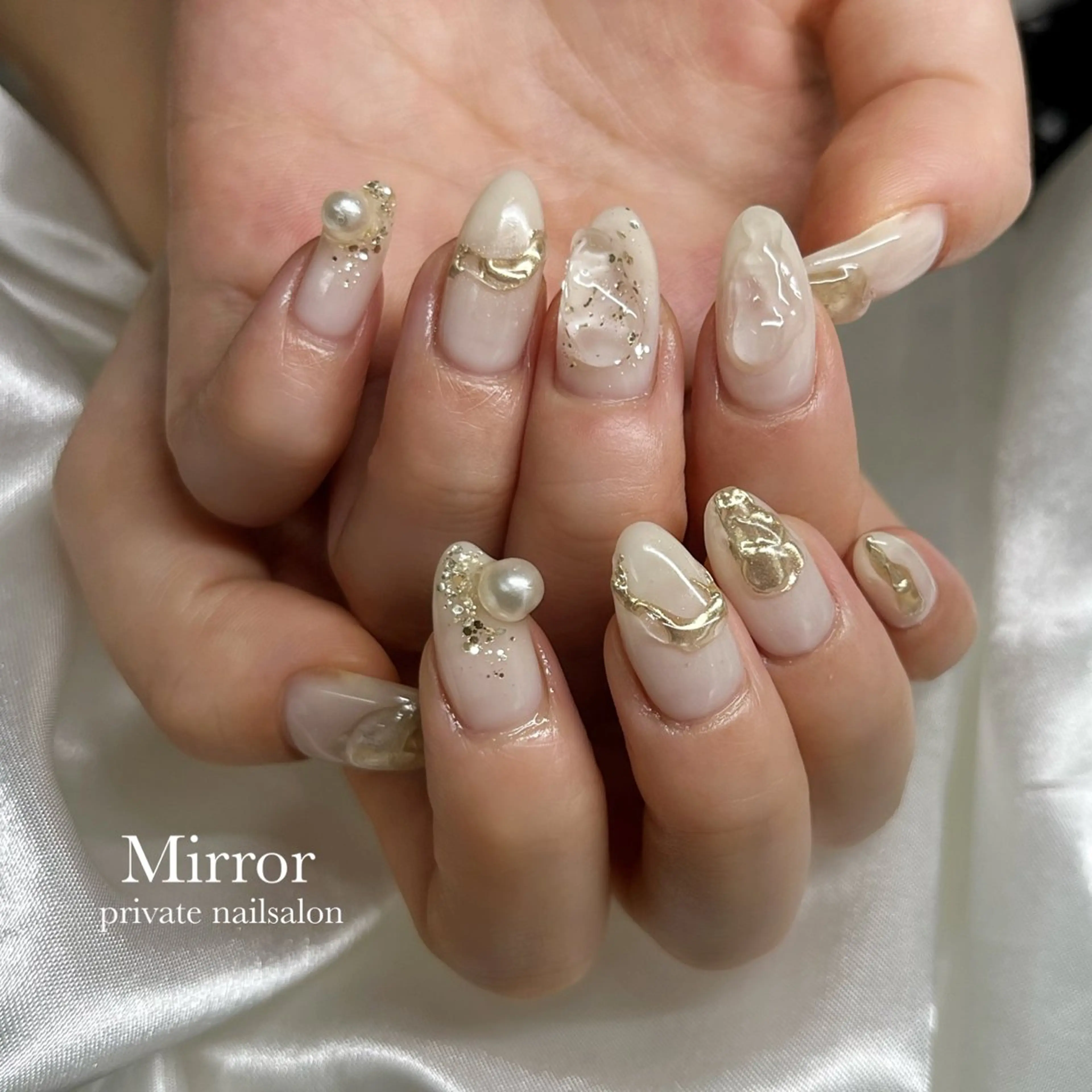 ネイル nailsalon Mirrorのネイルデザイン