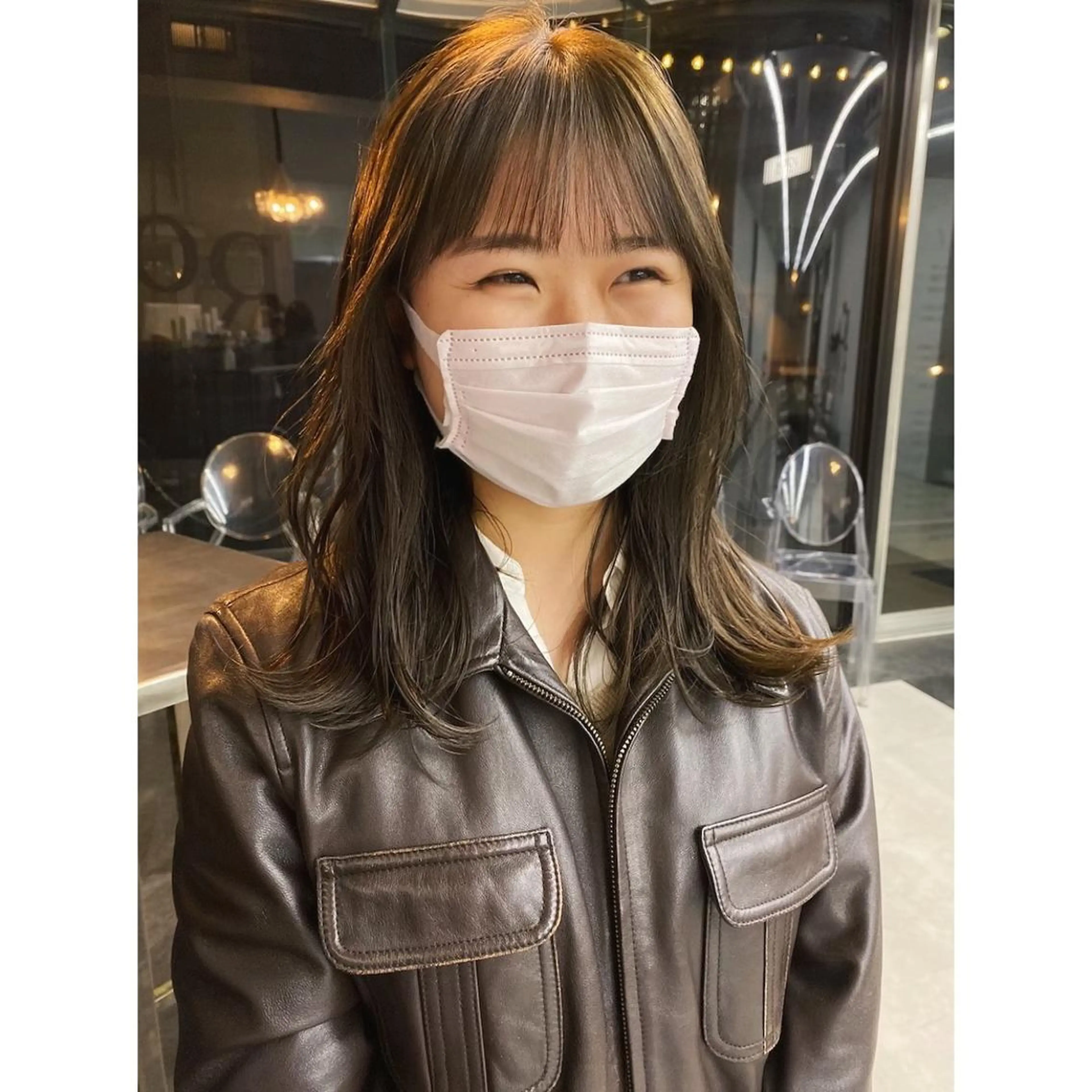 ミディアム カラー ミディアムパーマ ベージュカラー 透明感カラー オリーブベージュ 大石 沙季のヘアスタイル