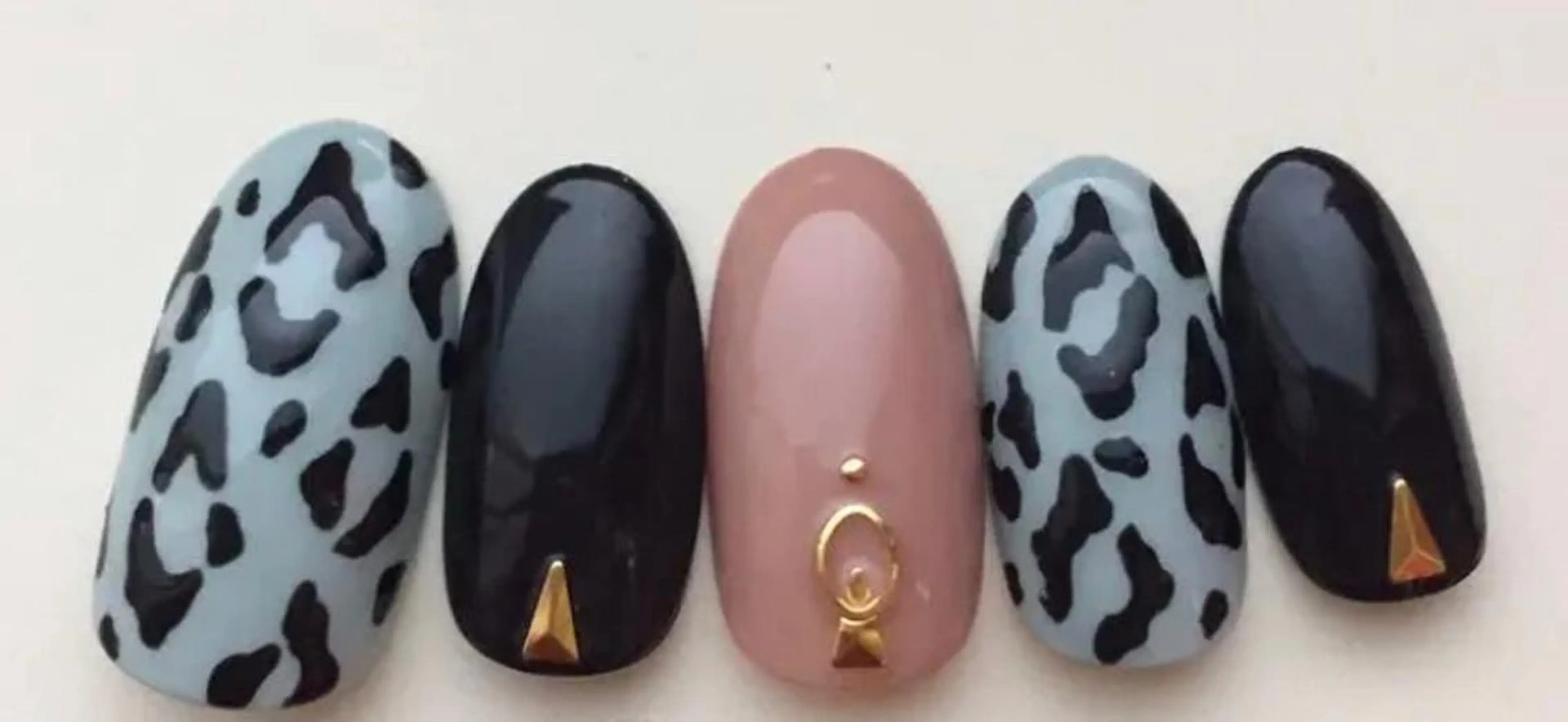 ネイル ハンドネイル ゲン レイカのネイルデザイン