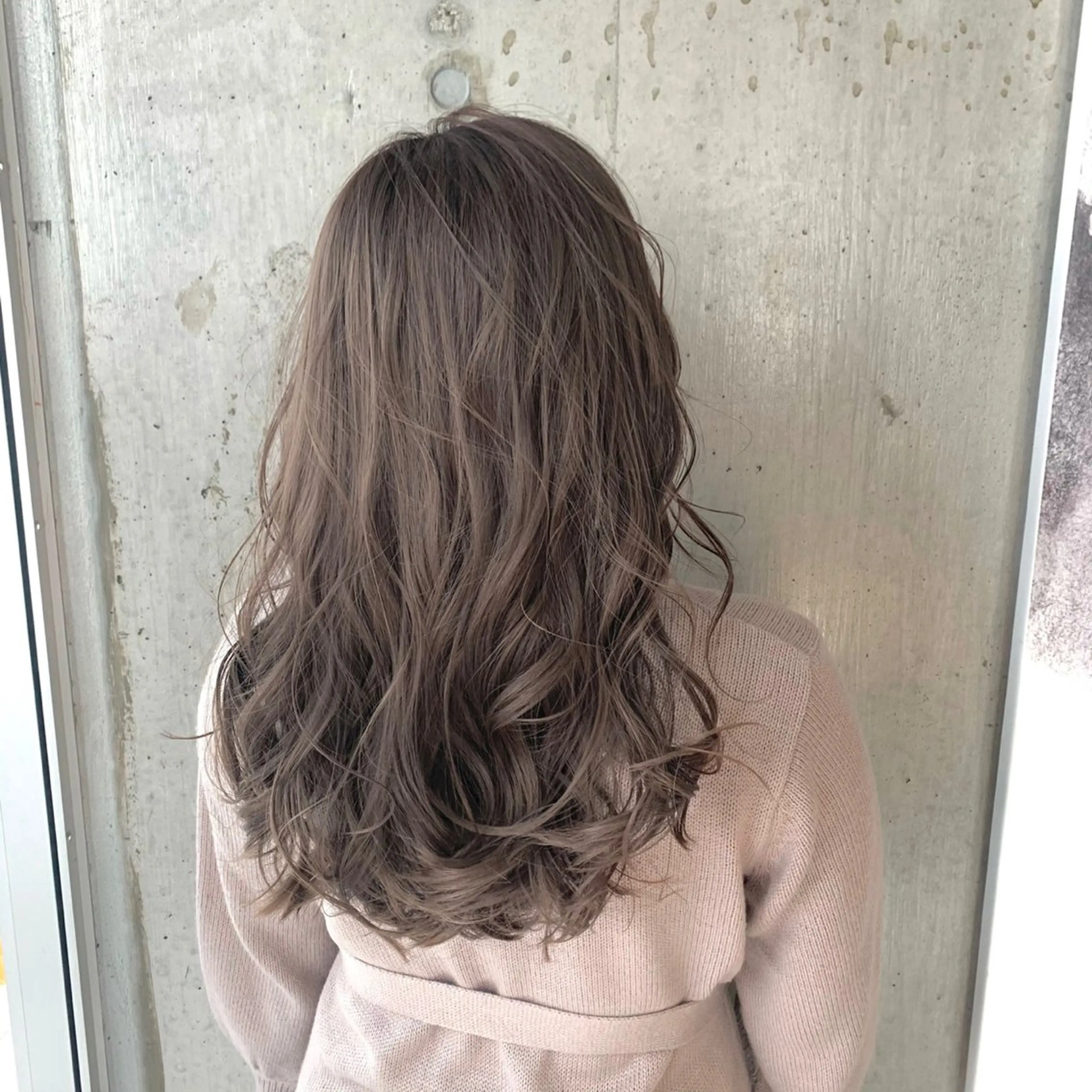 ロング カラー ダブルカラー グレージュ ラベンダーカラー ラベンダーグレージュ ラベンダーグレー コバヤシ リョウのヘアスタイル