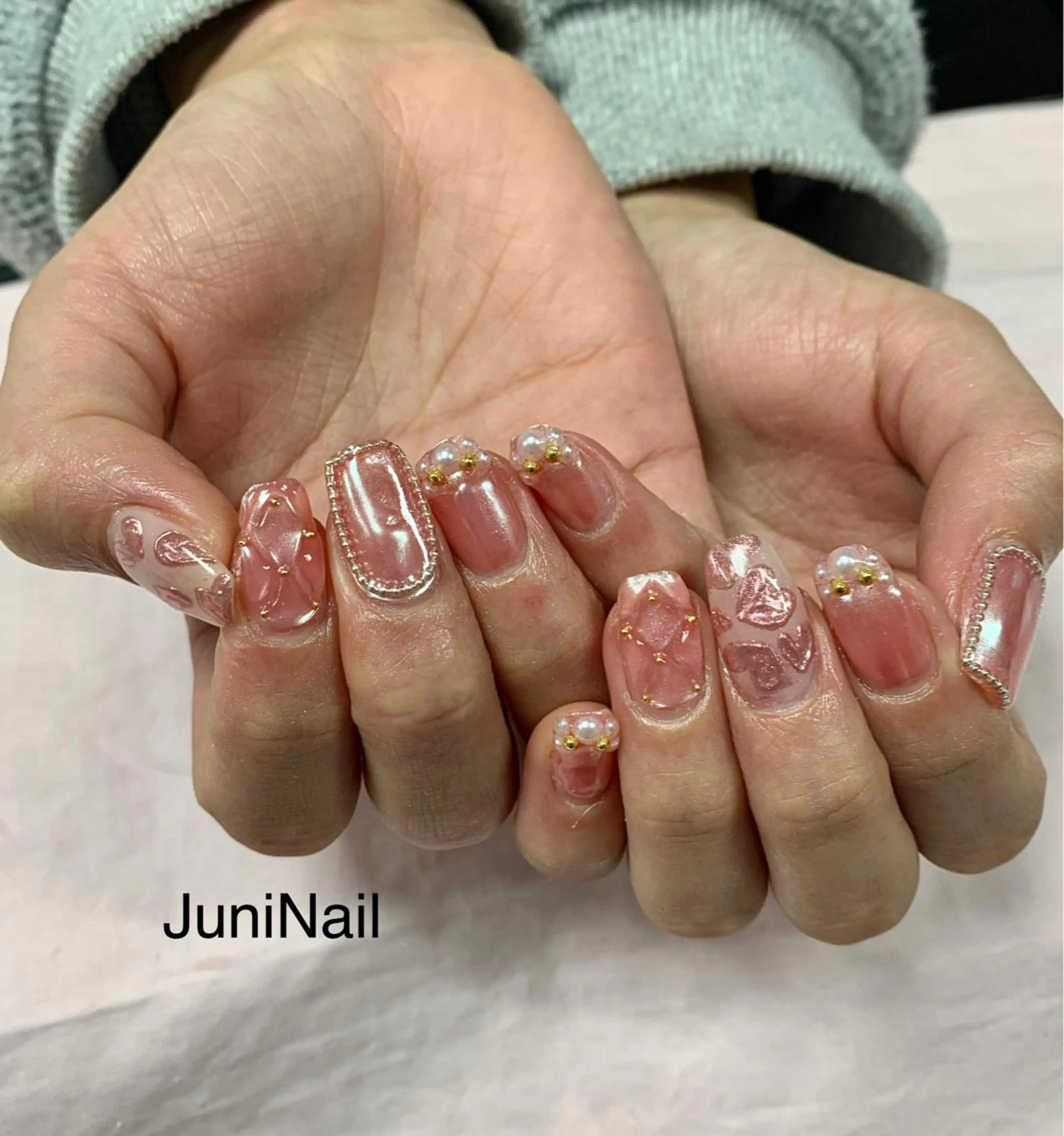 ネイル オーロラネイル クリアネイル 氷ネイル・うるうるネイル 韓国ネイル ニュアンスネイル ハンドネイル JuniNail 주니네일🇰🇷suのネイルデザイン