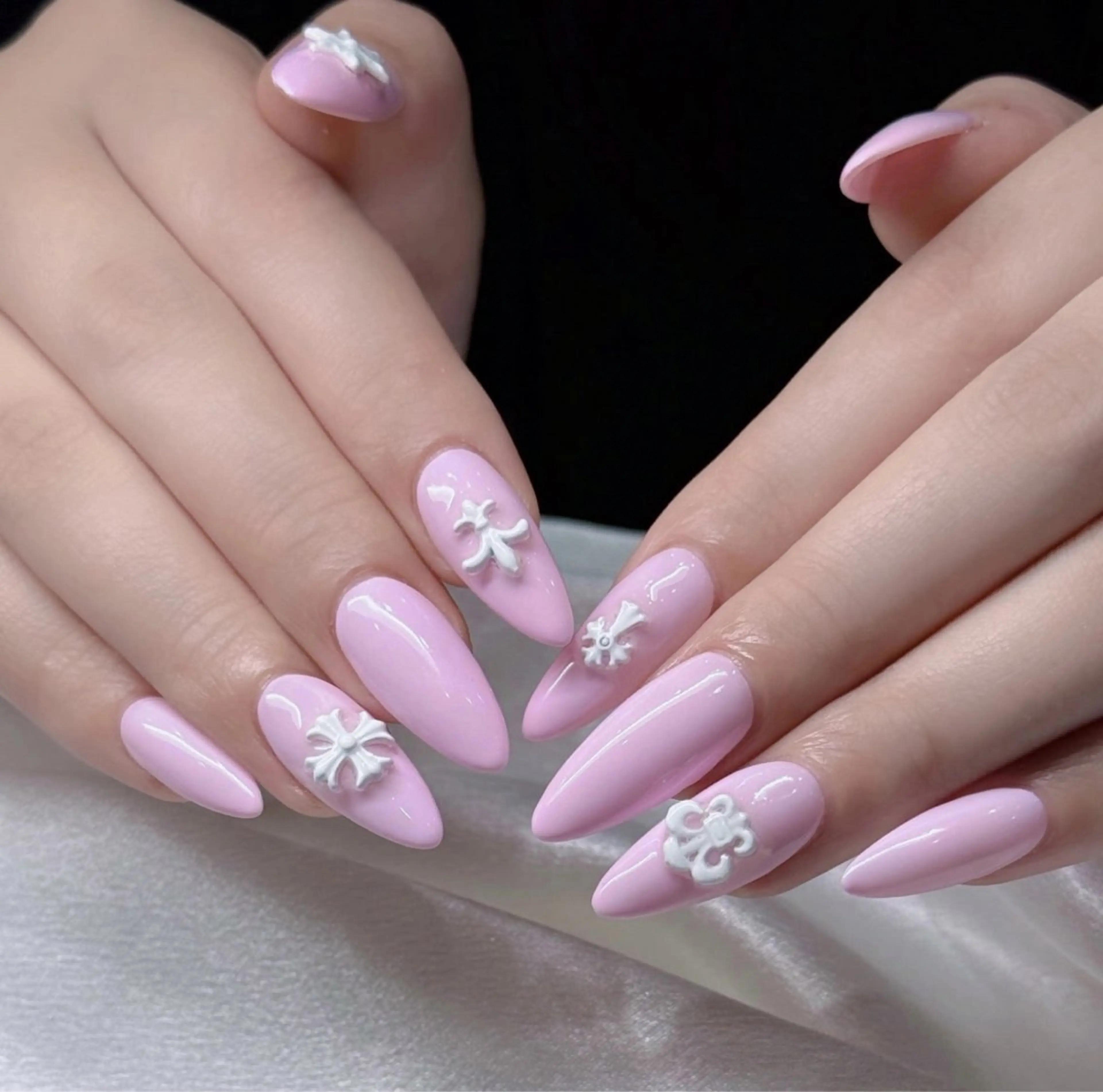 ネイル オーロラネイル ブルー チークネイル フットネイル フレンチネイル ハンドネイル REI NAのネイルデザイン