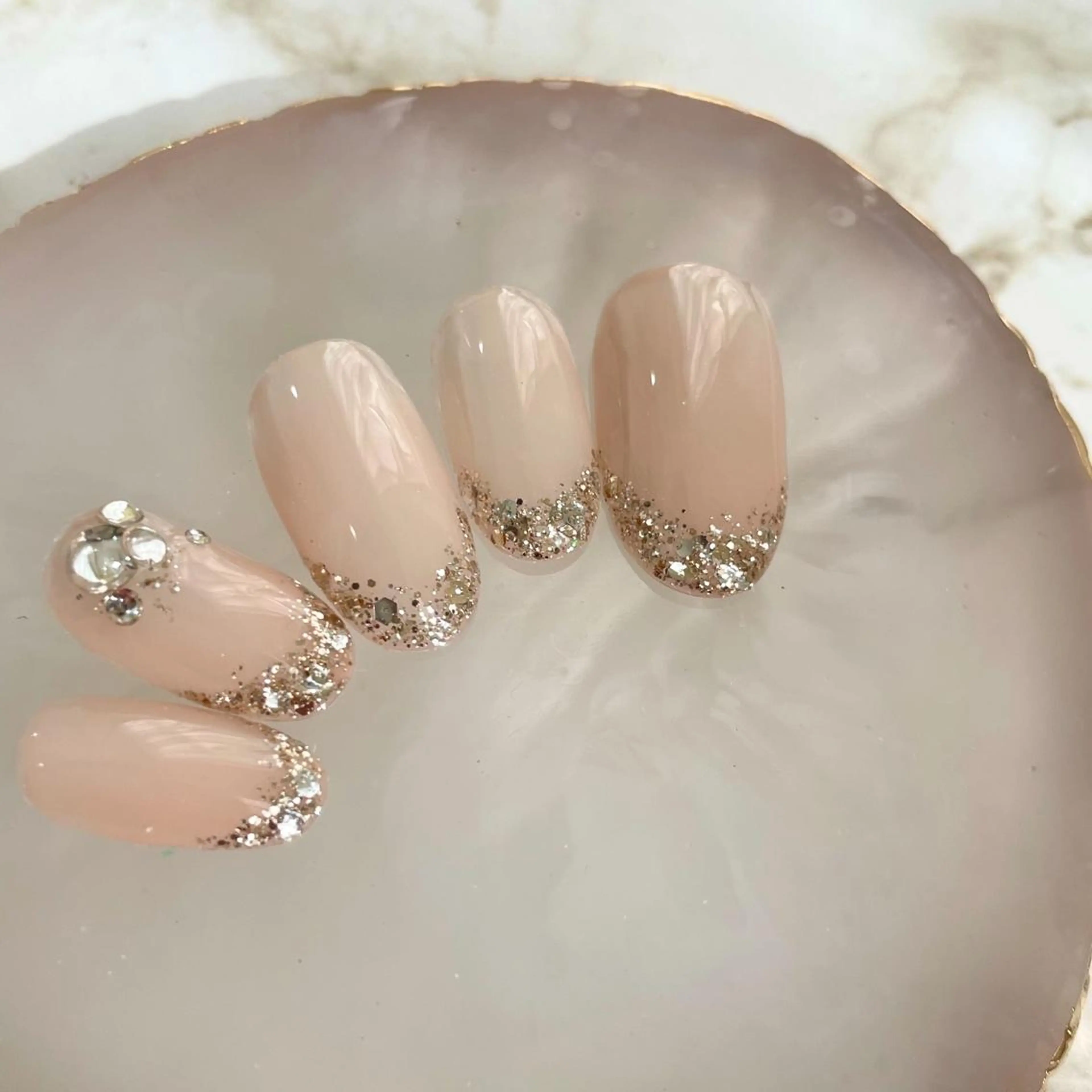 ミディアム salon kuuのネイルデザイン