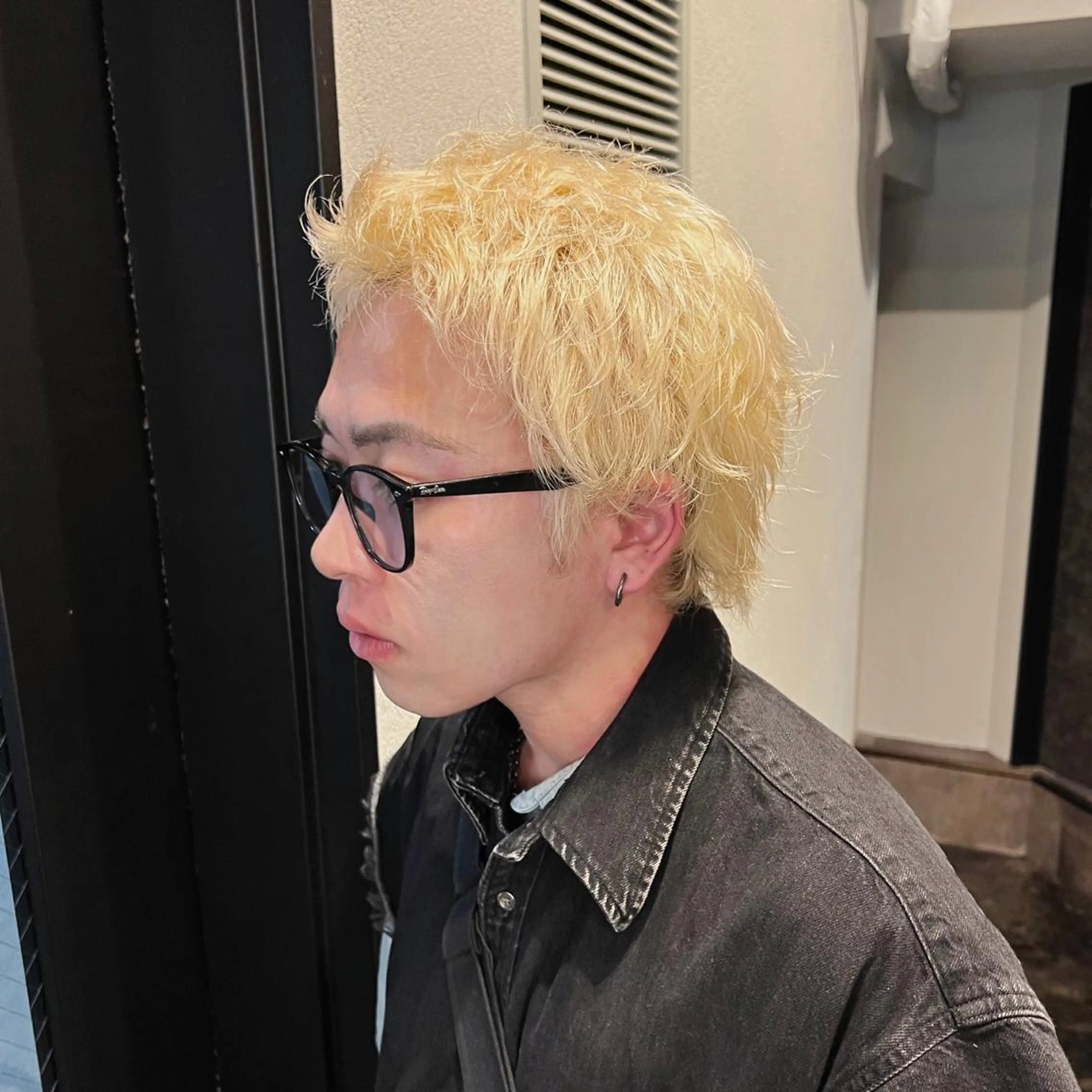 メンズ 刈り上げ カット ヘアカラー トリートメント メンズ特化/パーマ/ メッシュ/竜成のヘアスタイル