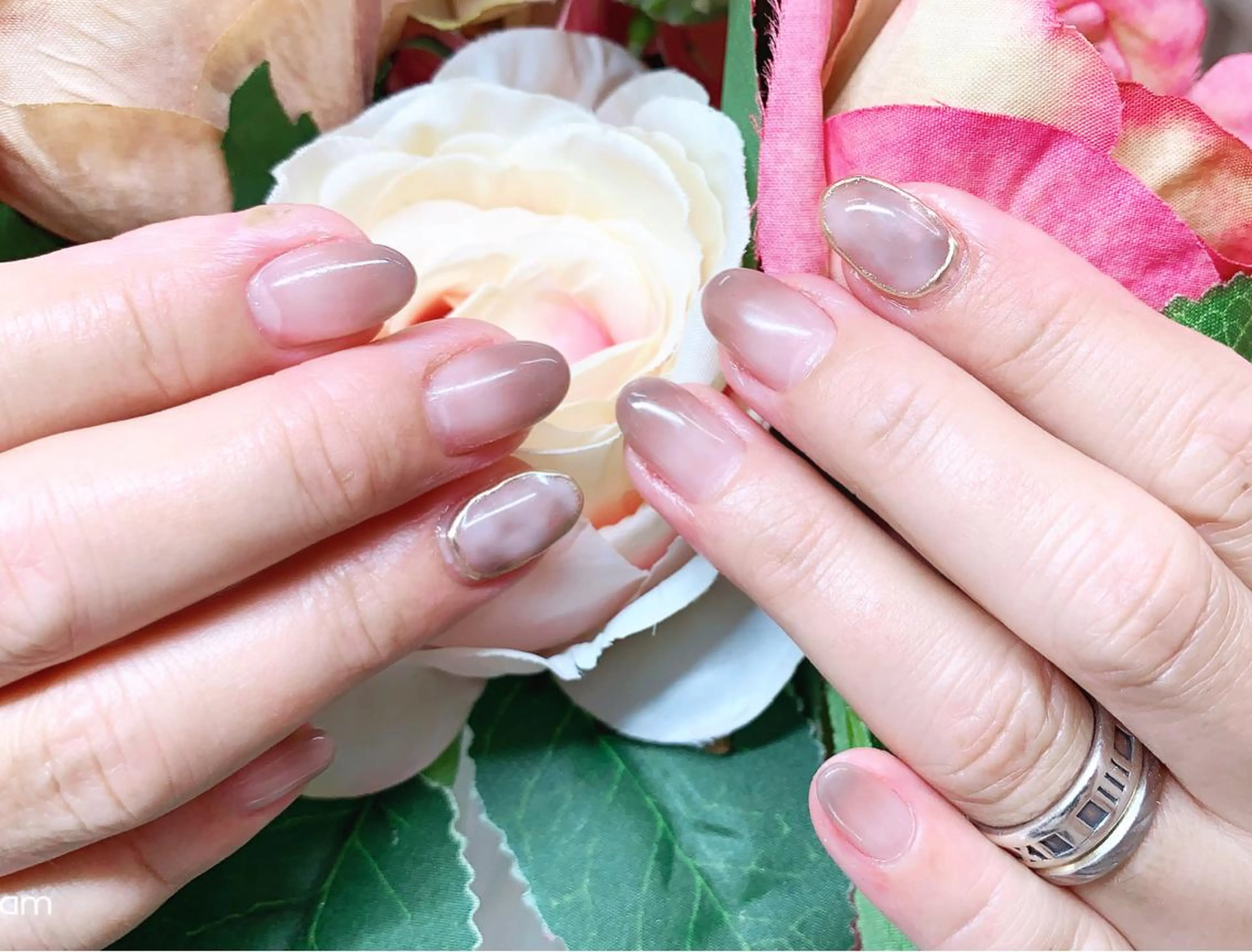 ネイル ジェルネイル グラデーション ハードジェル ロングネイル ミラーネイル Lilas Nailのネイルデザイン