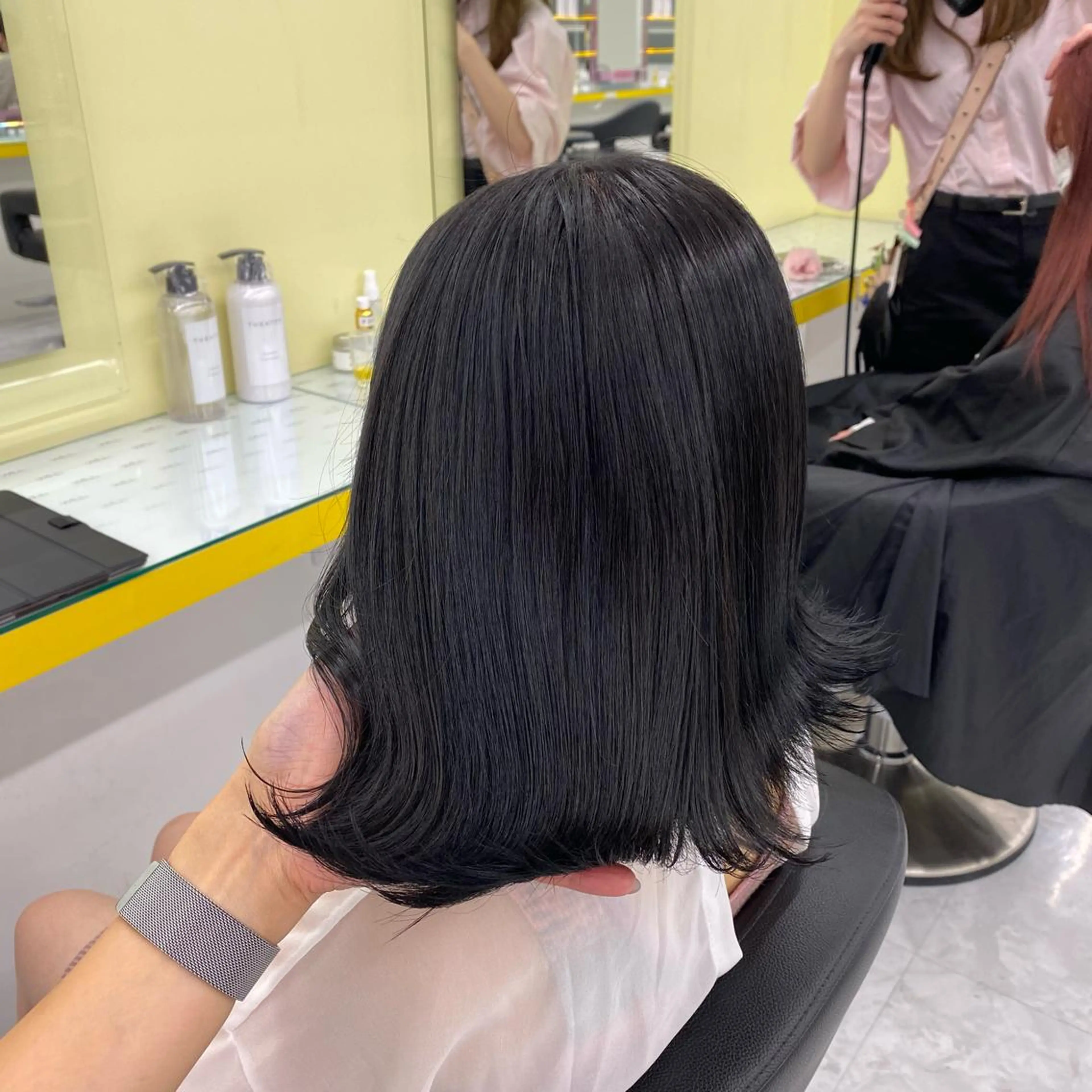 セミロング カラー ヘアアレンジ ヘアカラー トリートメント mai🍑暖色カラー /レイヤー💖のヘアスタイル