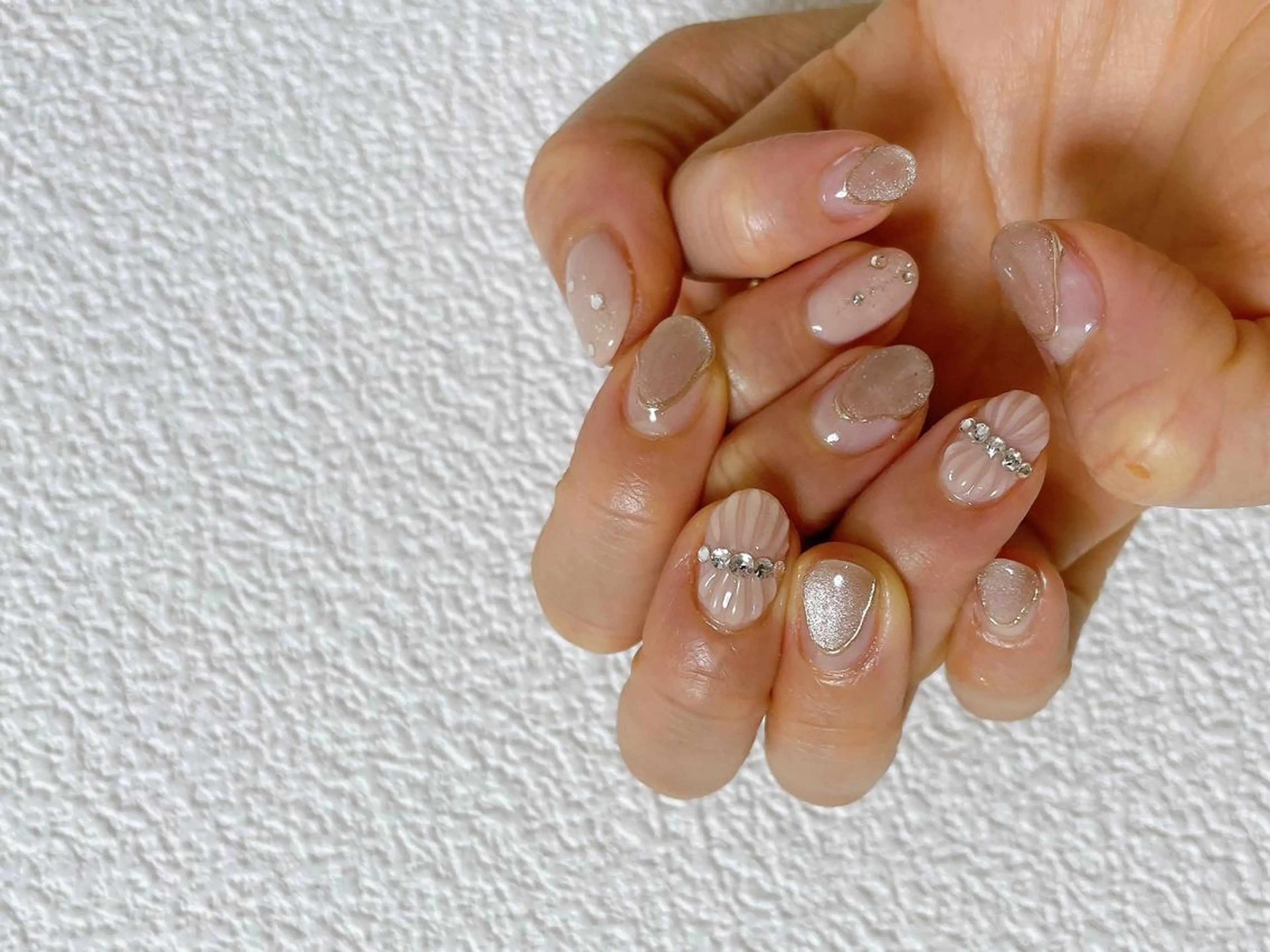 ネイル オーロラネイル フラワーネイル フットネイル フレンチネイル ジェルネイル mogunail &blowのネイルデザイン