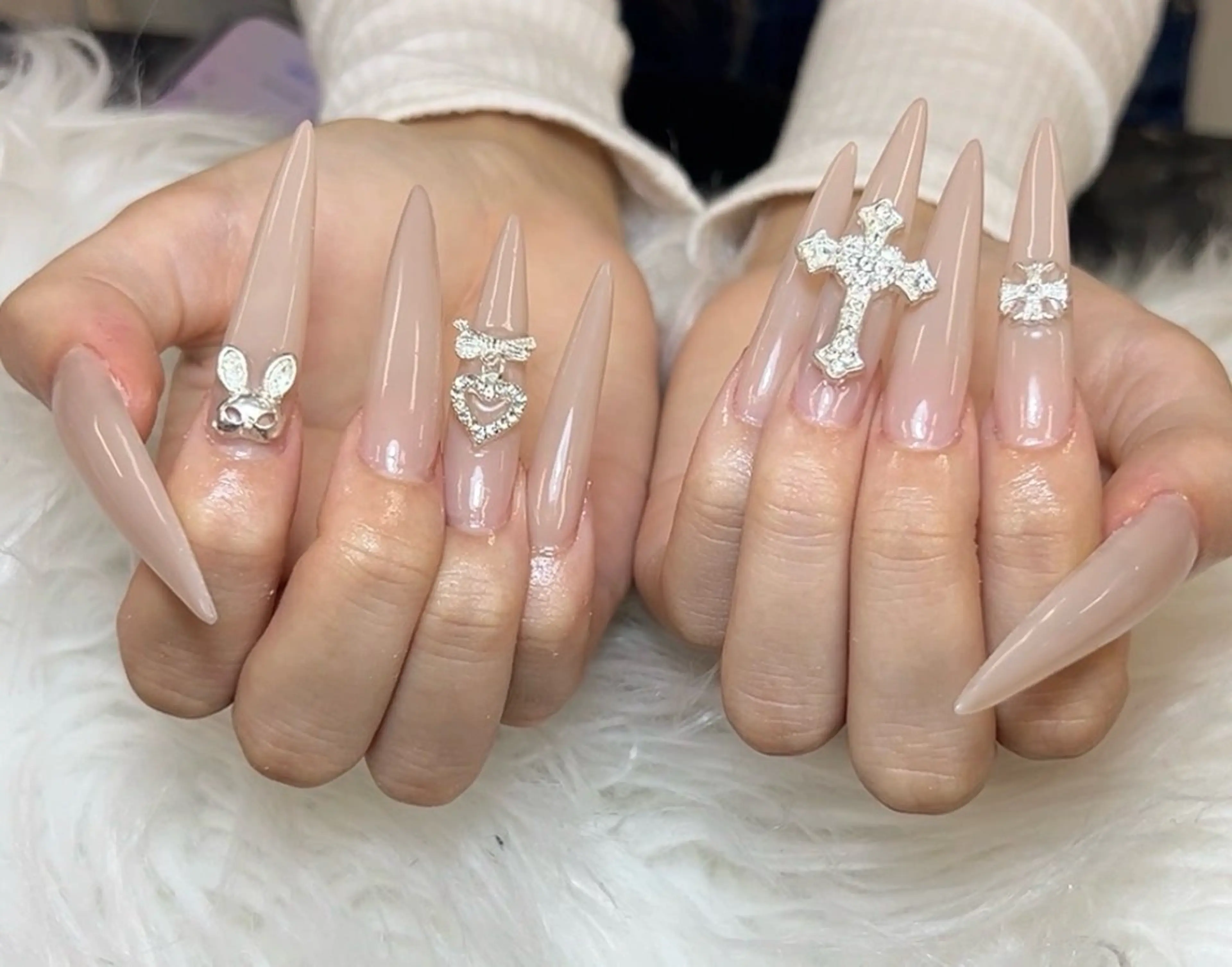 ネイル アートネイル オーロラネイル チークネイル 長さ出し フットネイル Noiranail_ studio川越西口のネイルデザイン