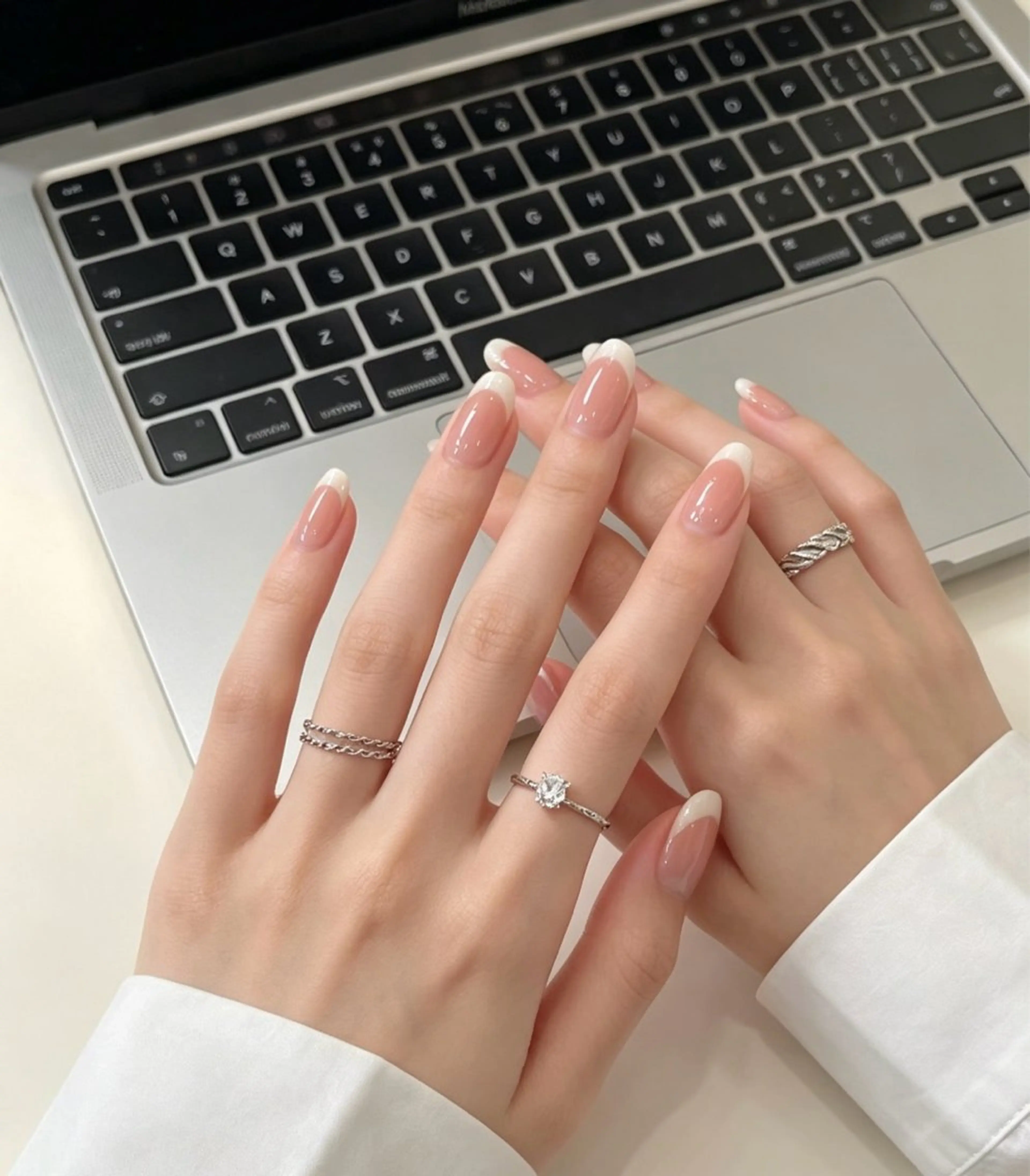 ネイル ハンドネイル Dione Nail カオリのネイルデザイン