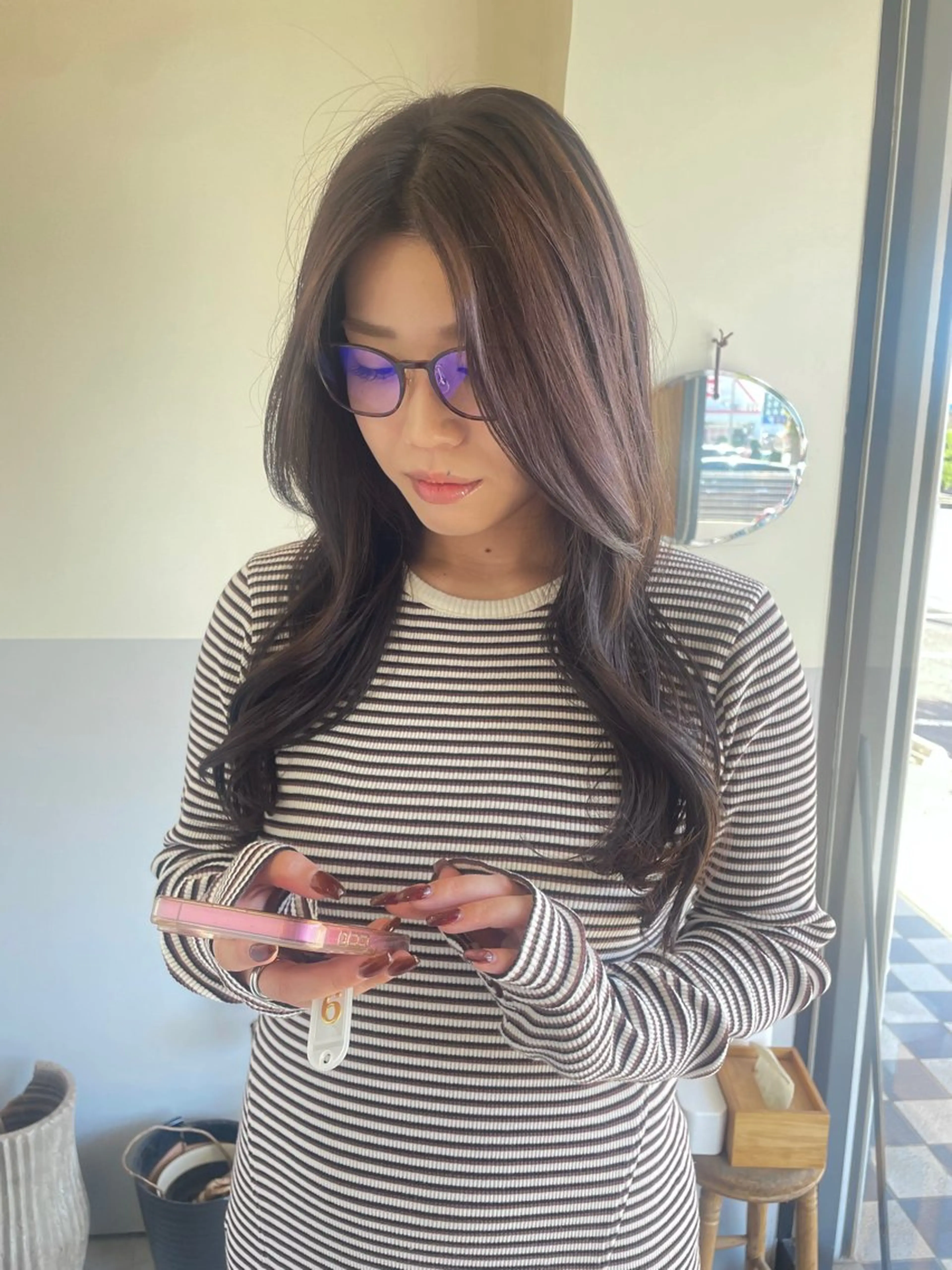 ロング 小久保 里紗のヘアスタイル