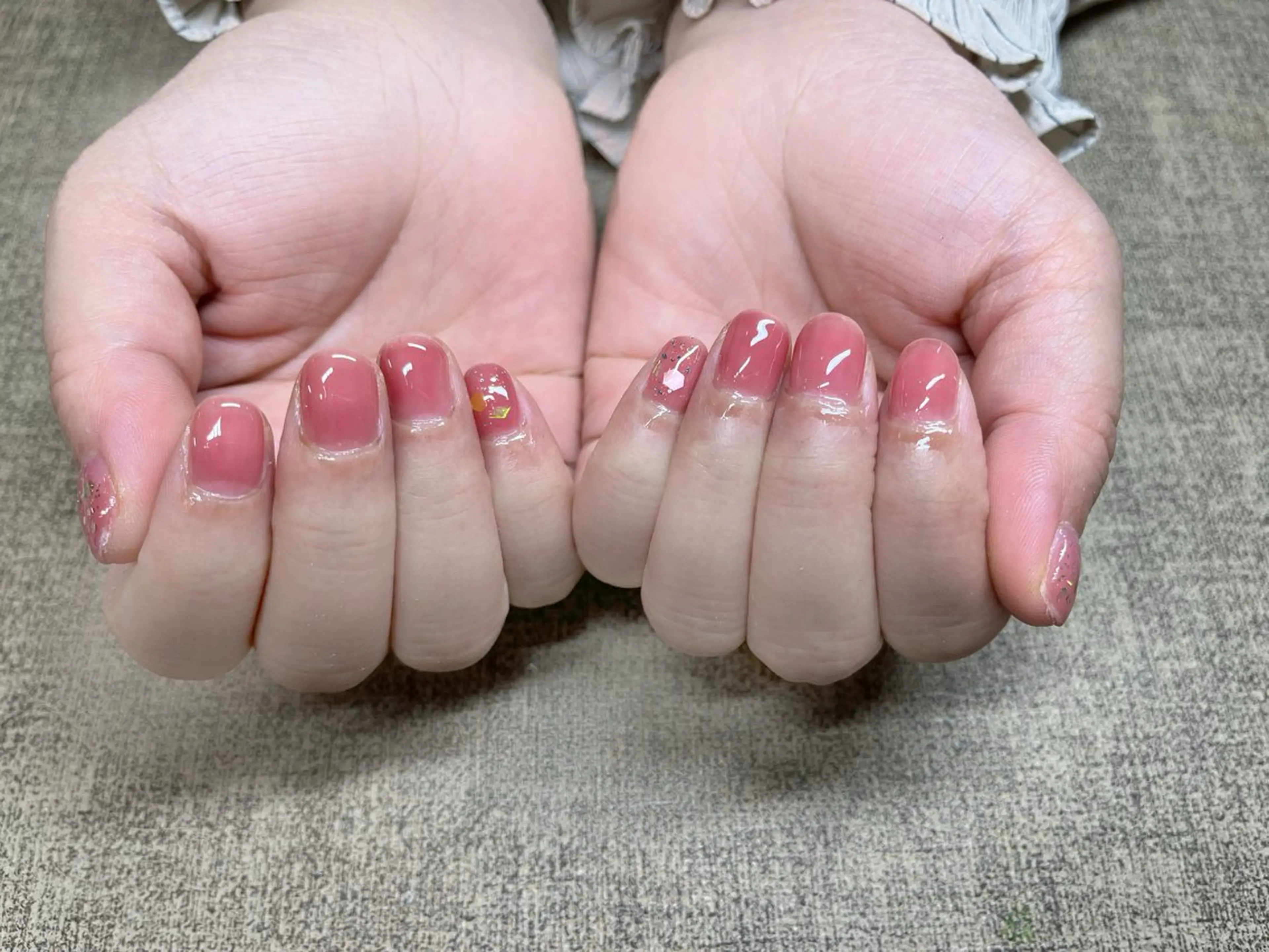 ネイル 氷ネイル・うるうるネイル オフィスネイル ワンカラーネイル シンプルネイル ハンドネイル ハンドケア Nail Salon HARUのネイルデザイン