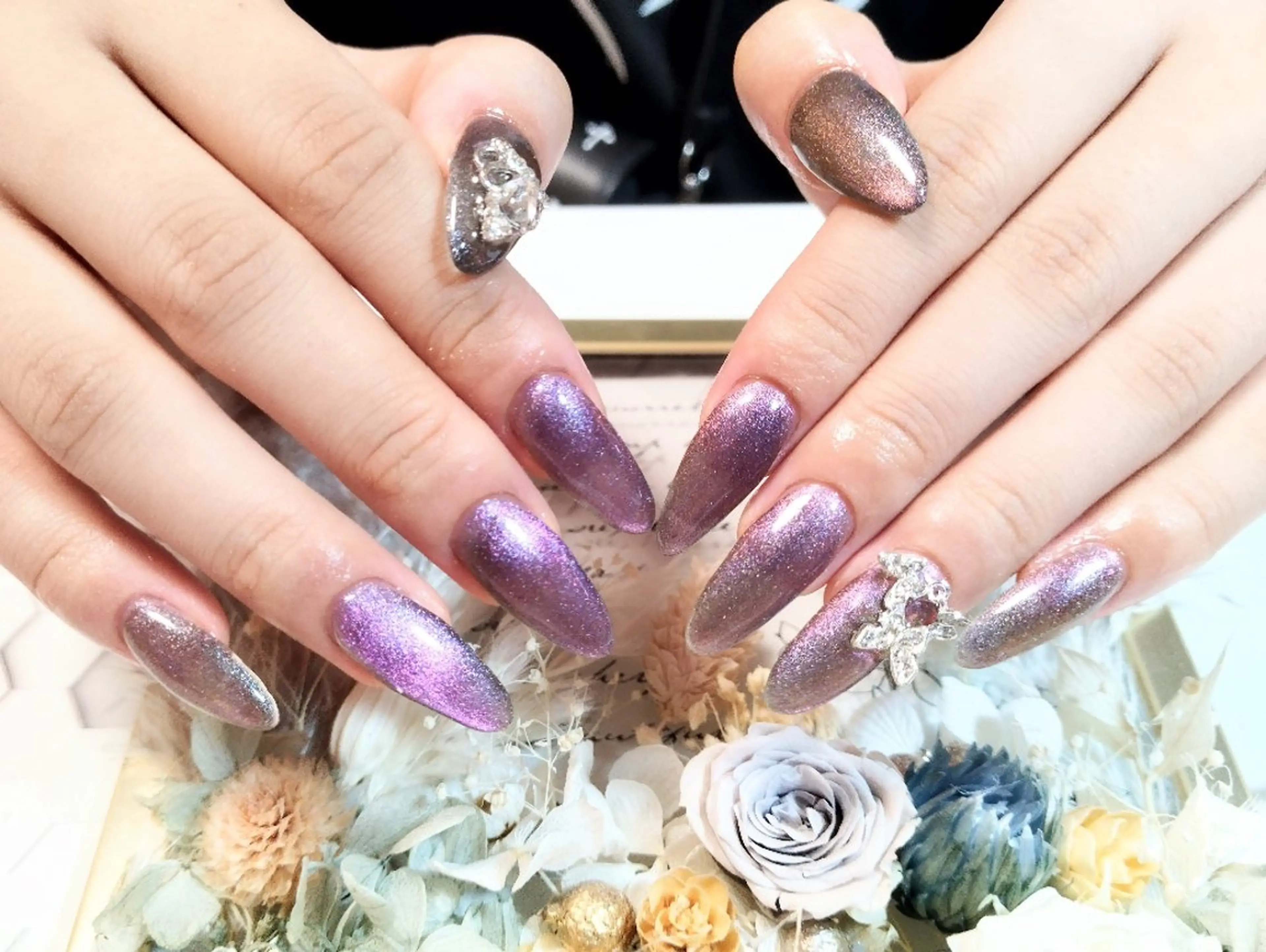 ネイル マグネットネイル ハンドネイル ハンドケア ＤI'A ネイルサロンのネイルデザイン