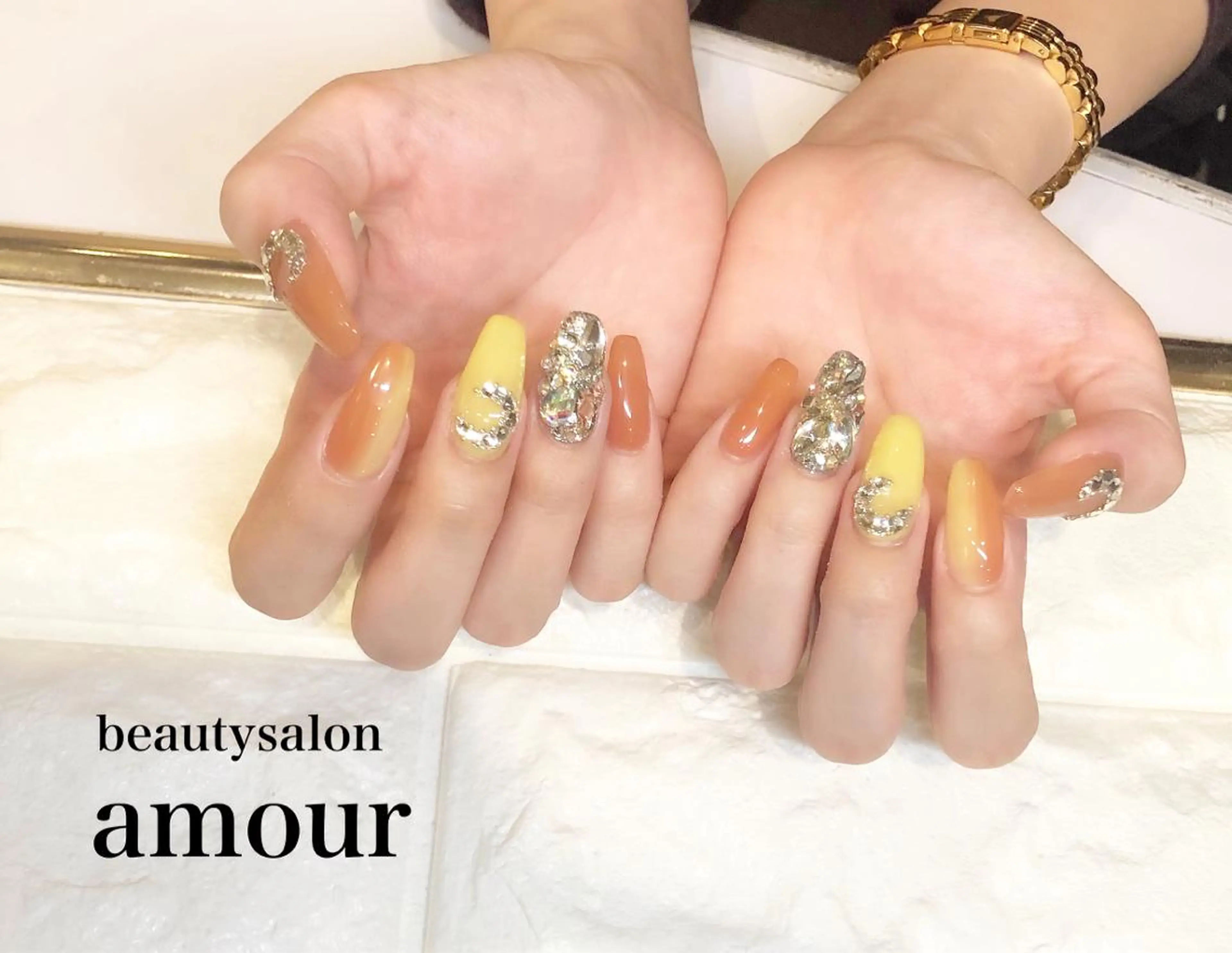 ネイル アートネイル ストーンネイル amour 平塚店のネイルデザイン