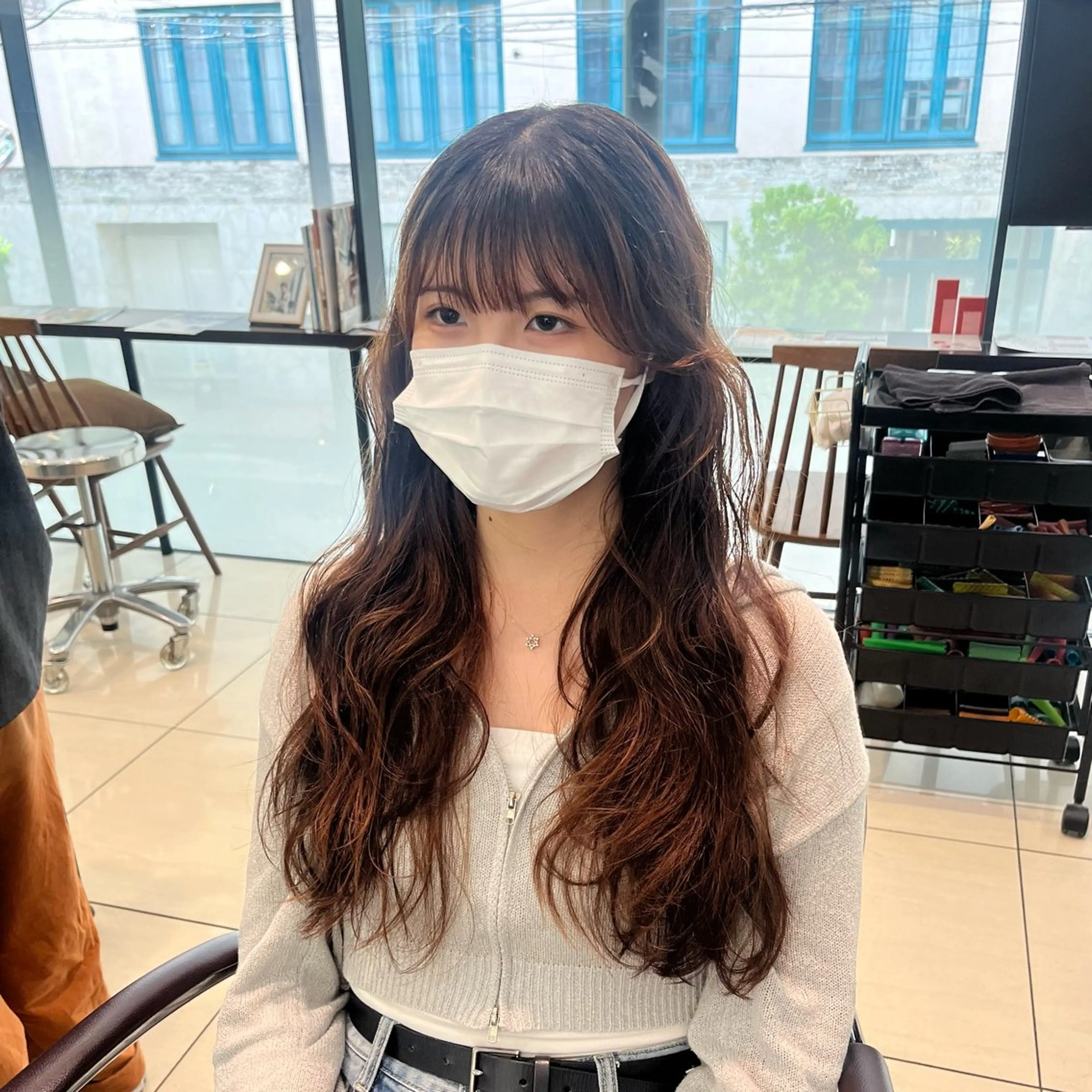 ロング パーマ 韓国風ヘア カット パーマ タンバルモリパーマ 礒井メンキのヘアスタイル