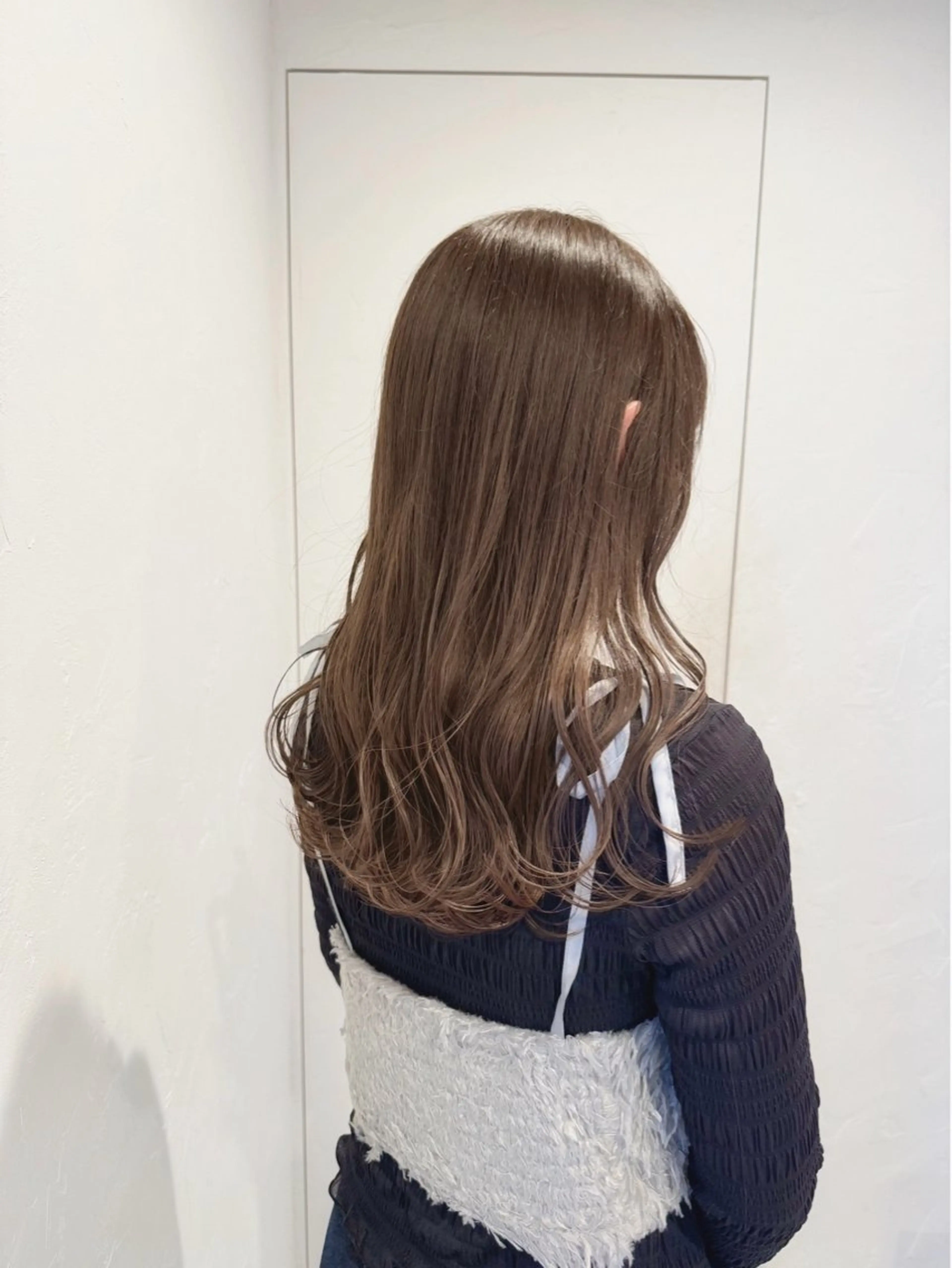 ロング カット ヘアカラー トリートメント ベージュカラー/新潟 カラー特化/落合優吾のヘアスタイル