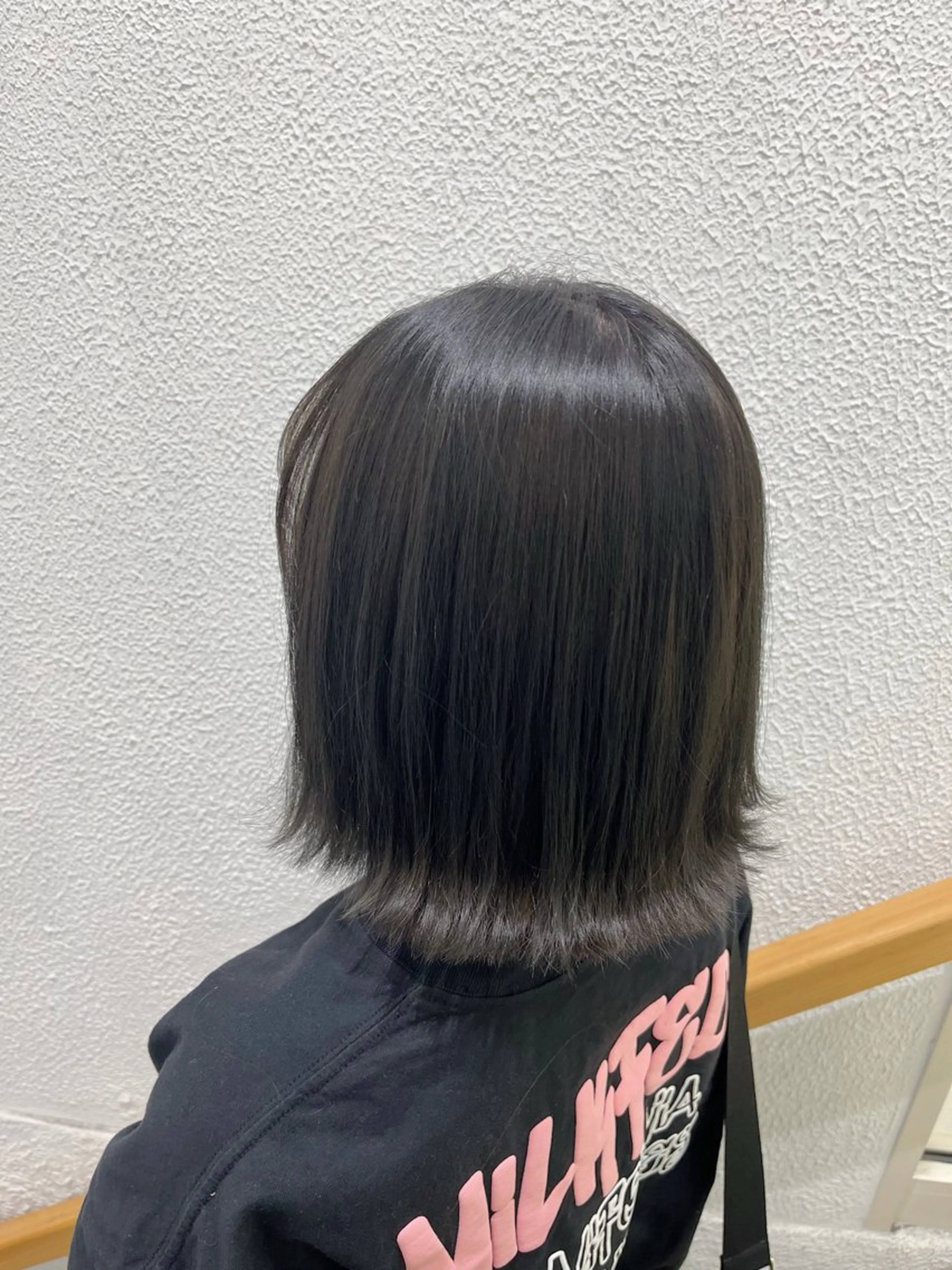 ミディアム カラー ヘアカラー ハイトーンカラー☁️ 西條 楓花のヘアスタイル