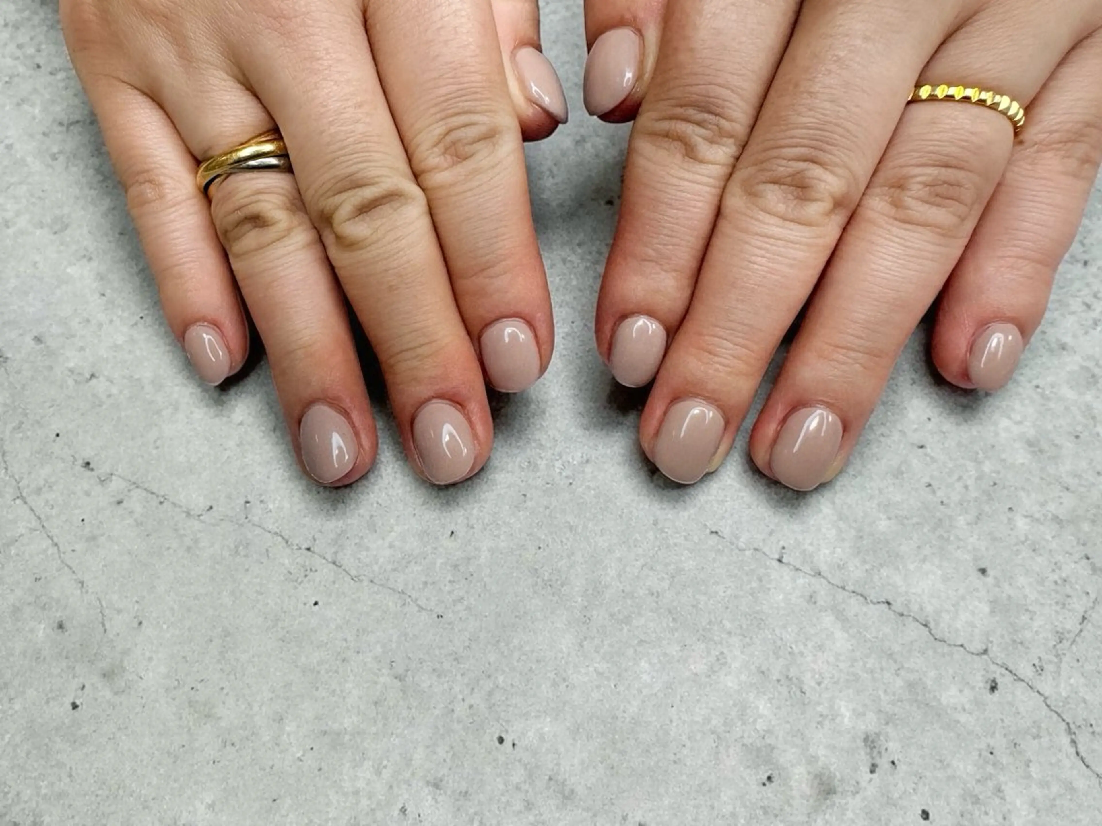 ネイル フットネイル ジェルネイル ラメ(グリッター) マグネットネイル 持ち込み ハンドネイル ハンドケア ♡Bivi♡自爪に 優しいネイルサロンのネイルデザイン