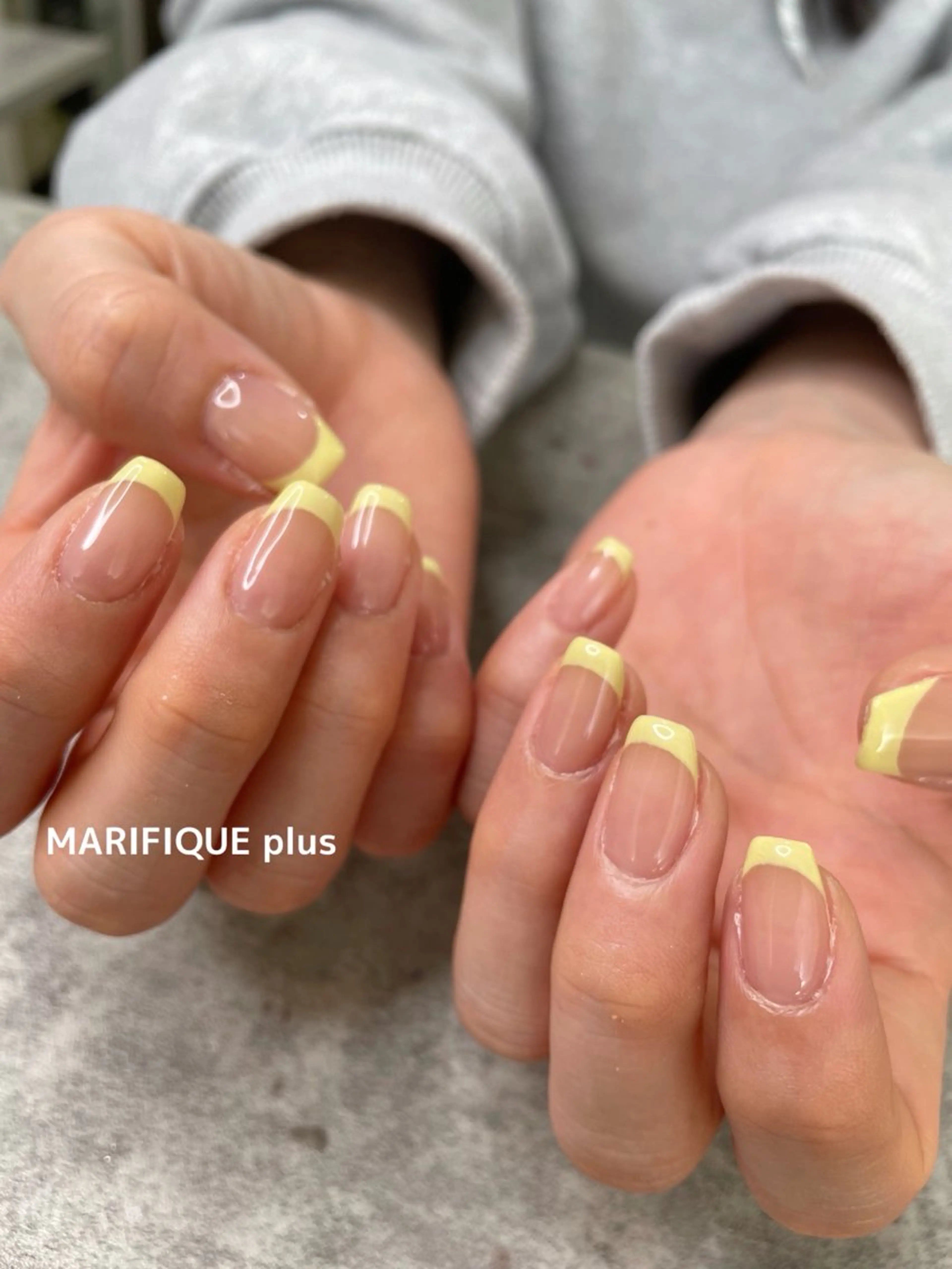 ネイル フレンチネイル シンプルネイル 春ネイル 黄色 ハンドネイル ma riのネイルデザイン