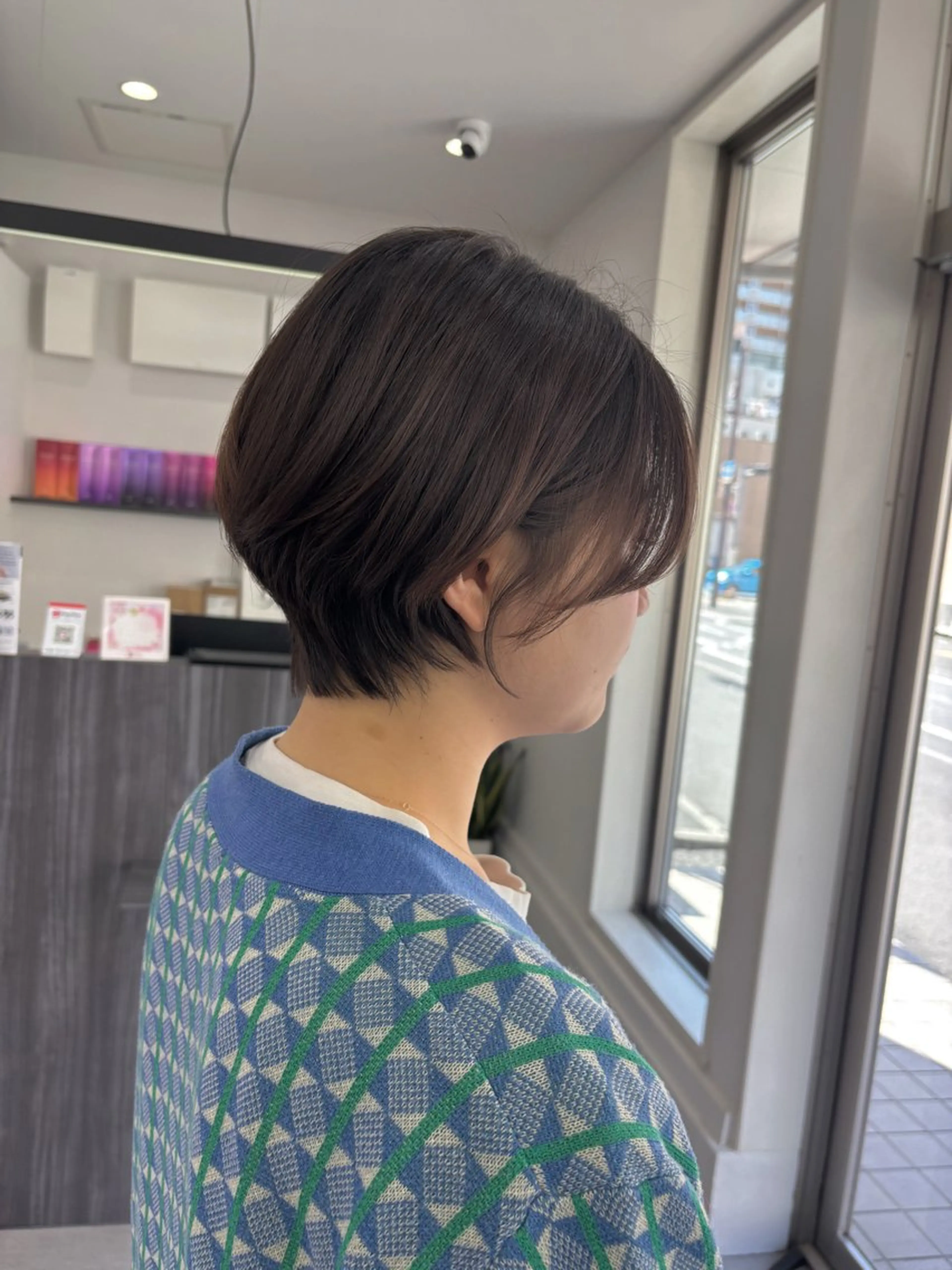 ショート ショートボブ 丸みショート ボブ ショートヘア カット ヘアカラー トリートメント 新村 華奈絵のヘアスタイル