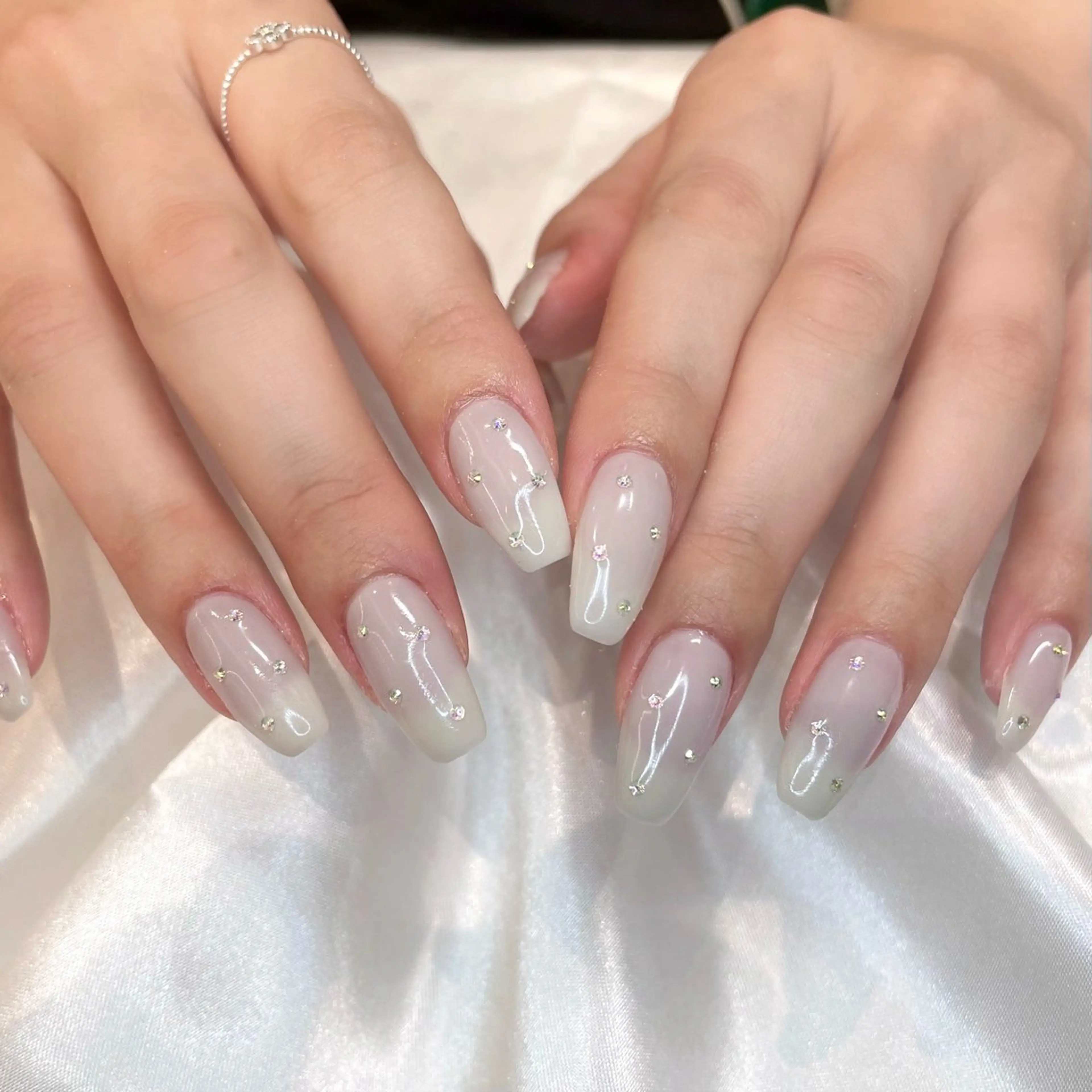 ネイル オーロラネイル ストーンネイル ハンドネイル Tsuki🌙/渋谷 /パラジェルのネイルデザイン