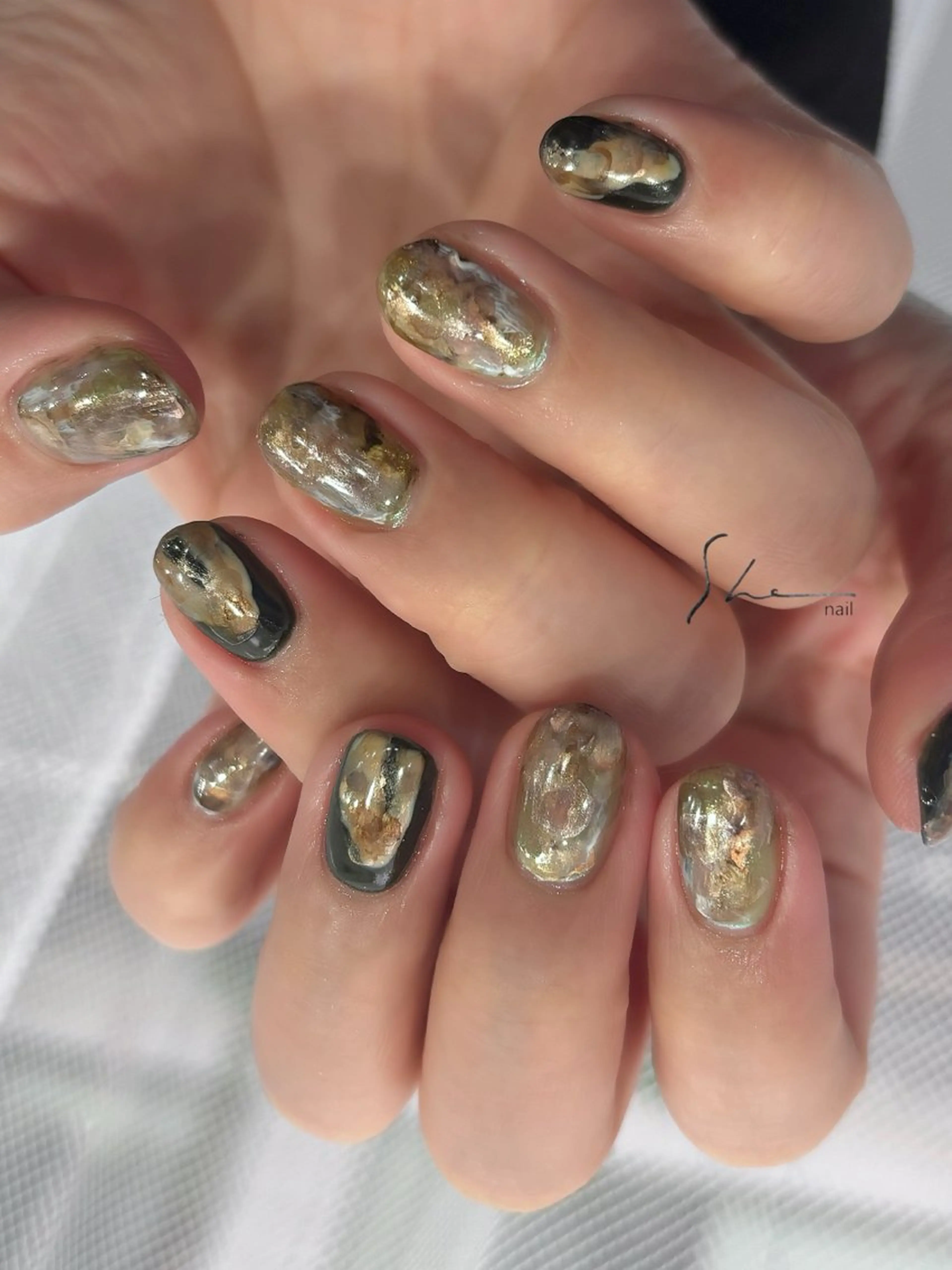 ネイル ニュアンスネイル 冬ネイル ハンドネイル SHE adusaのネイルデザイン