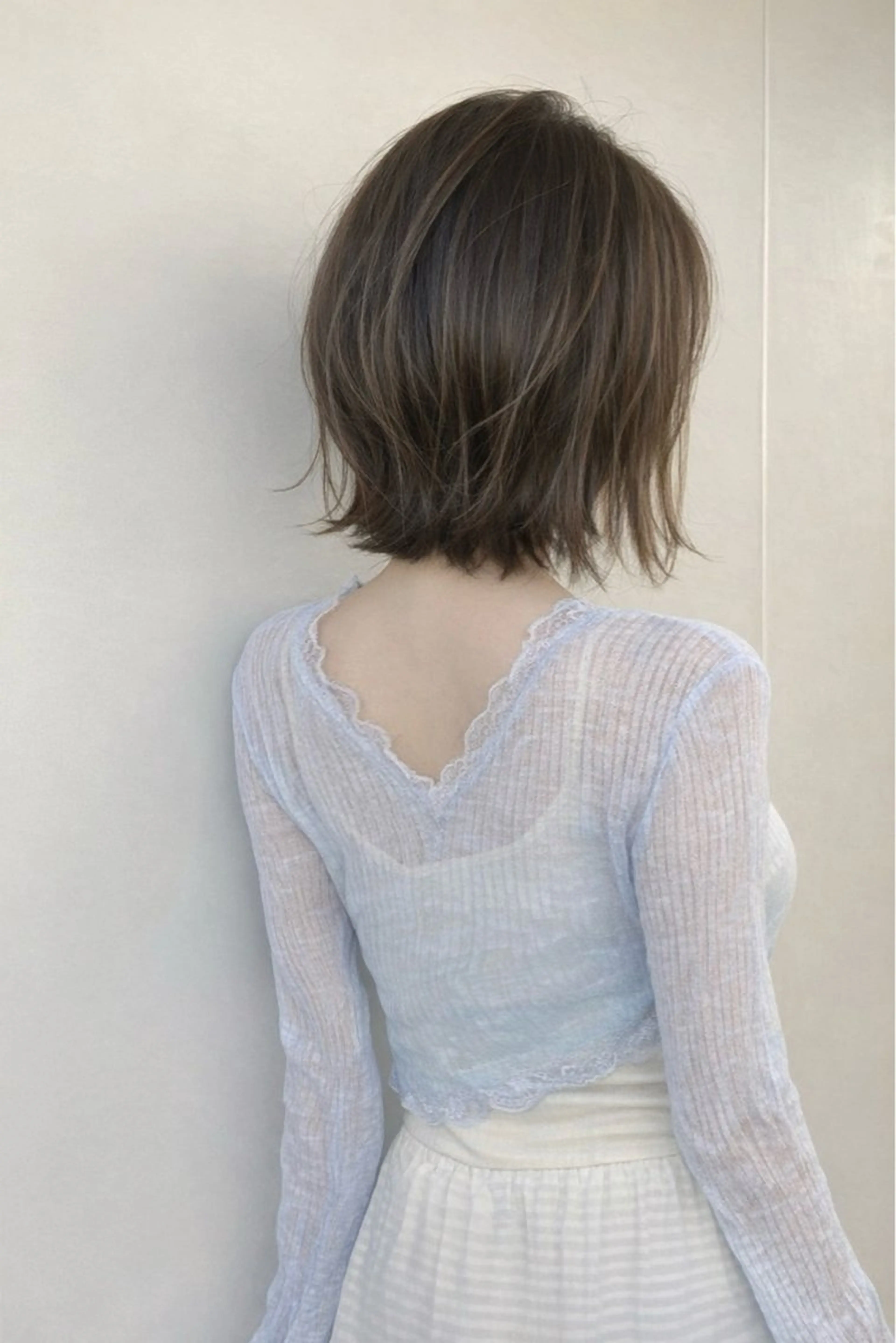 ショート カラー ボブレイヤー ハイライトカラー ボブ ハイライト レイヤーカット カット ヘアカラー トリートメント 桑原 菜摘のヘアスタイル