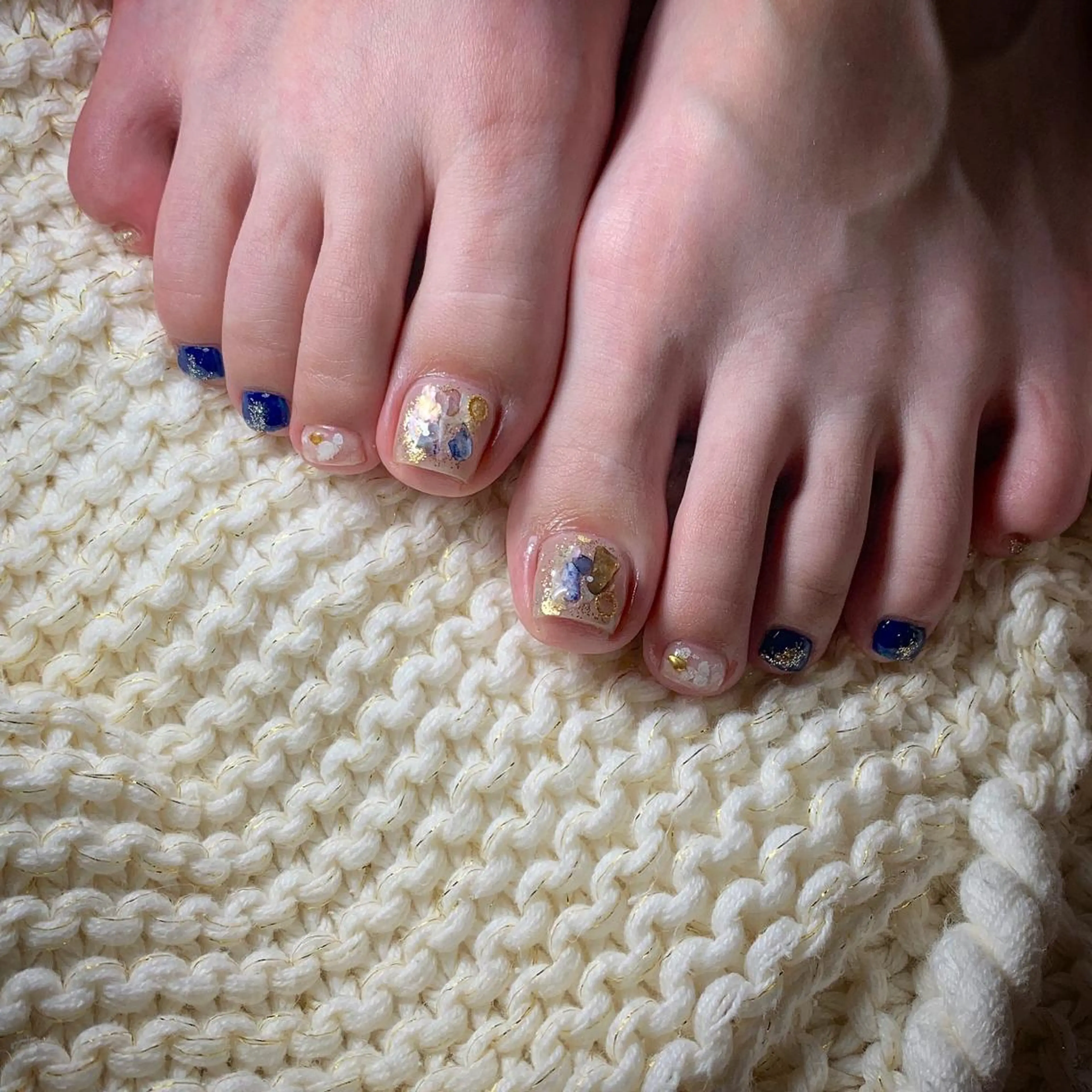 ネイル ブルー フットネイル ジェルネイル 土屋 智子のエステ・リラクイメージ