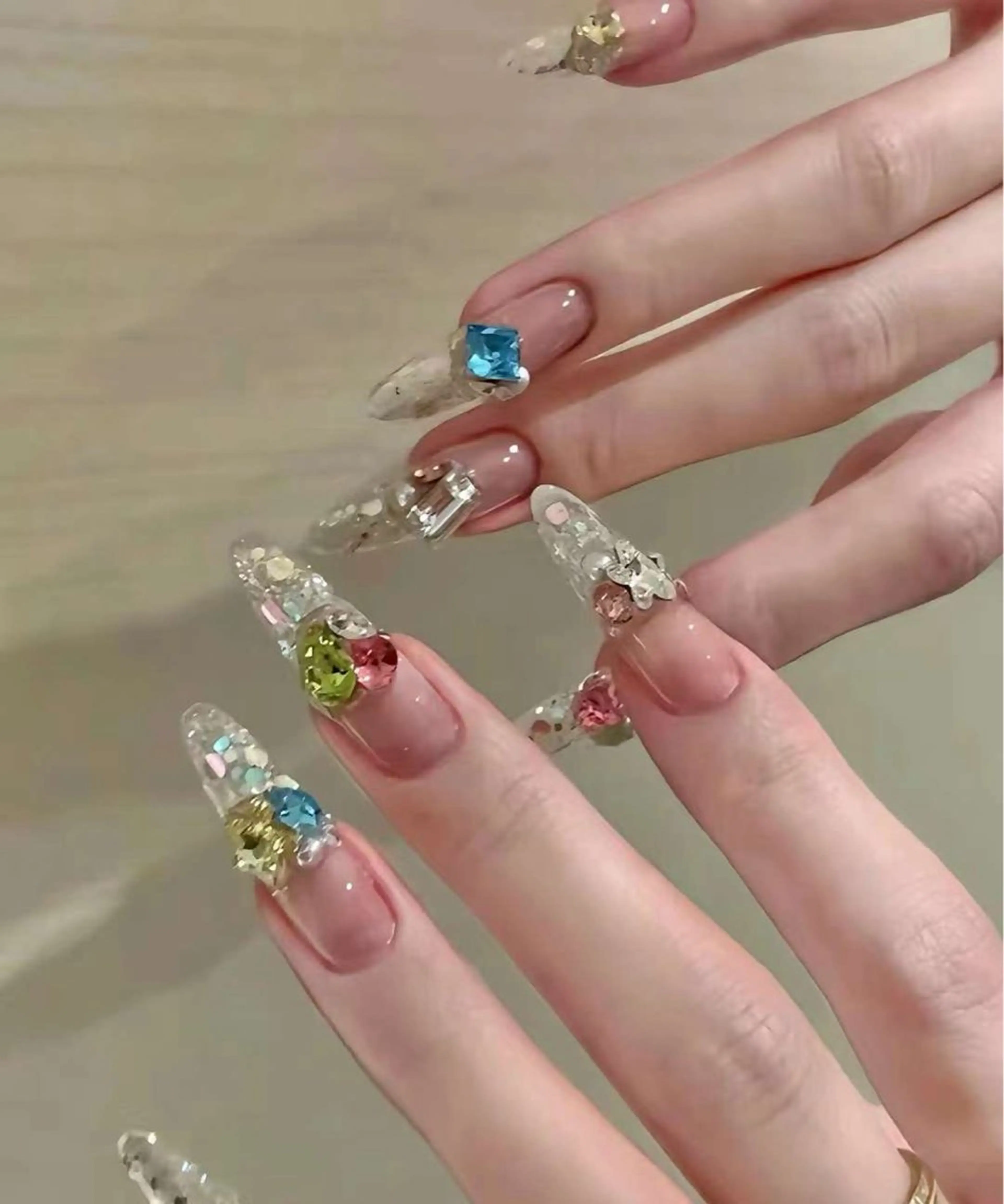 ネイル MoonNail ユリ🌸のネイルデザイン