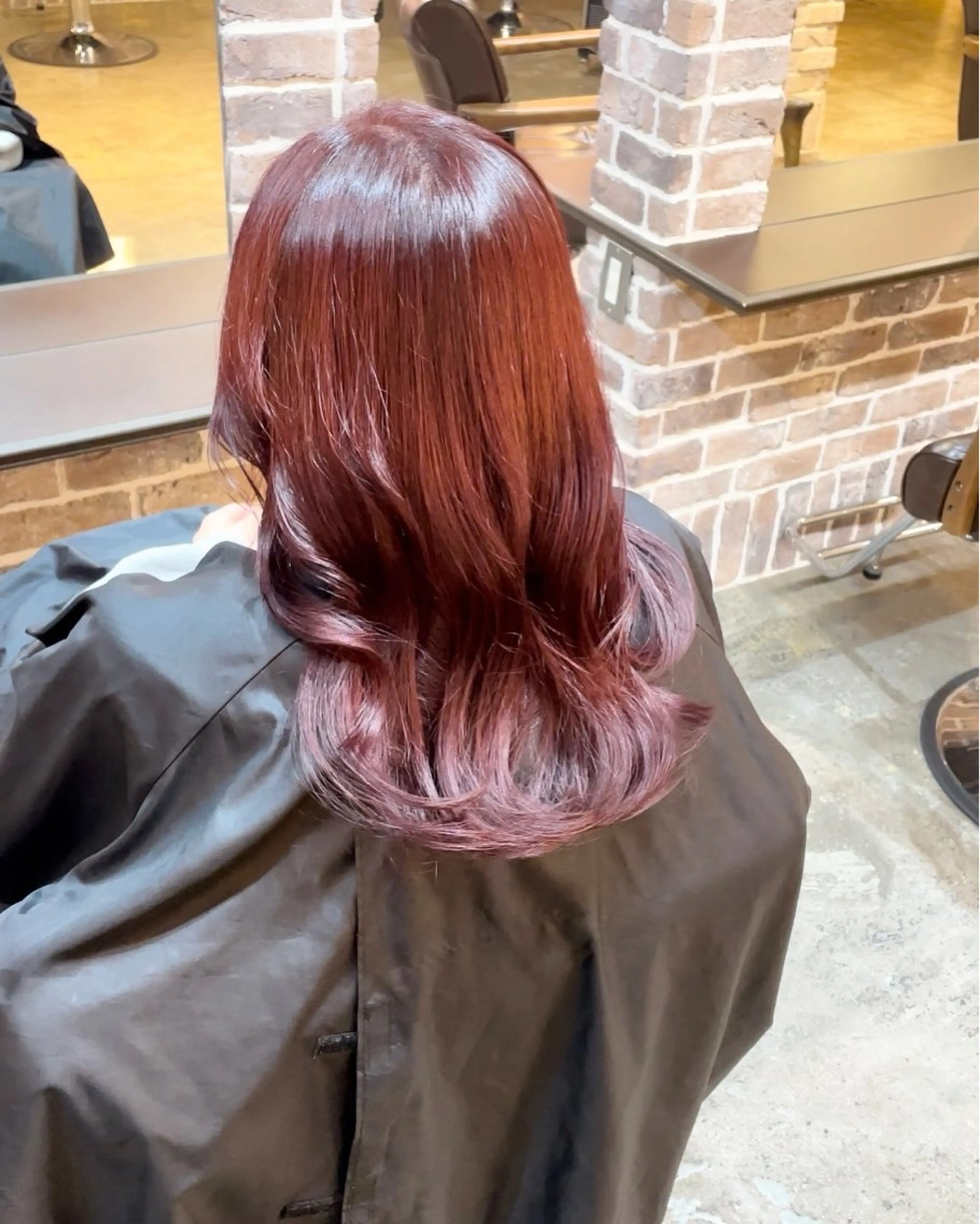 セミロング カラー ブリーチ ブリーチなしカラー レッドカラー ヘアカラー トリートメント ACROあべの店所属・艶カラー/インナー /グラデ/大西小百合のヘアスタイル