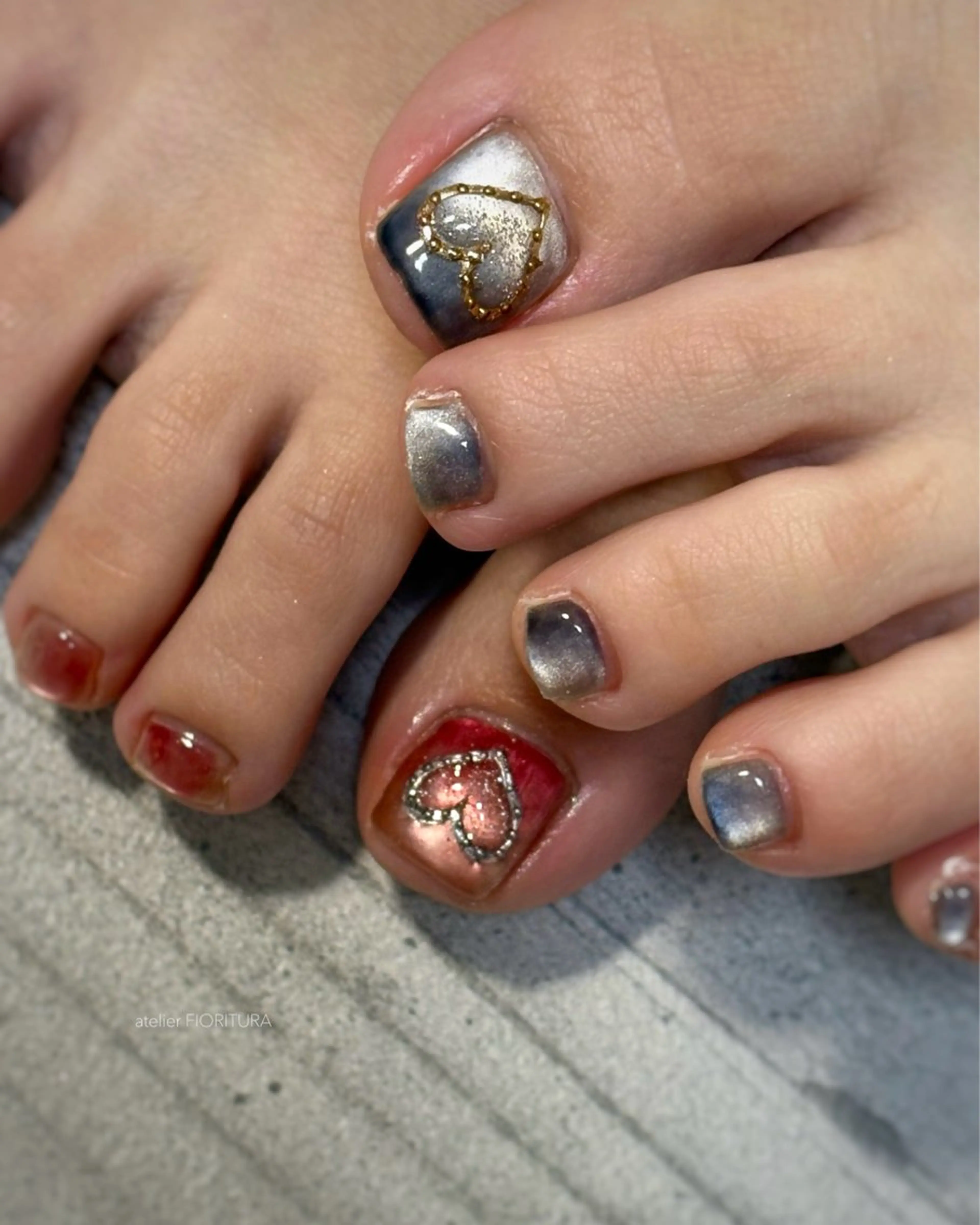 ネイル フットネイル ハート フットネイル FIORITURA Maikoのネイルデザイン
