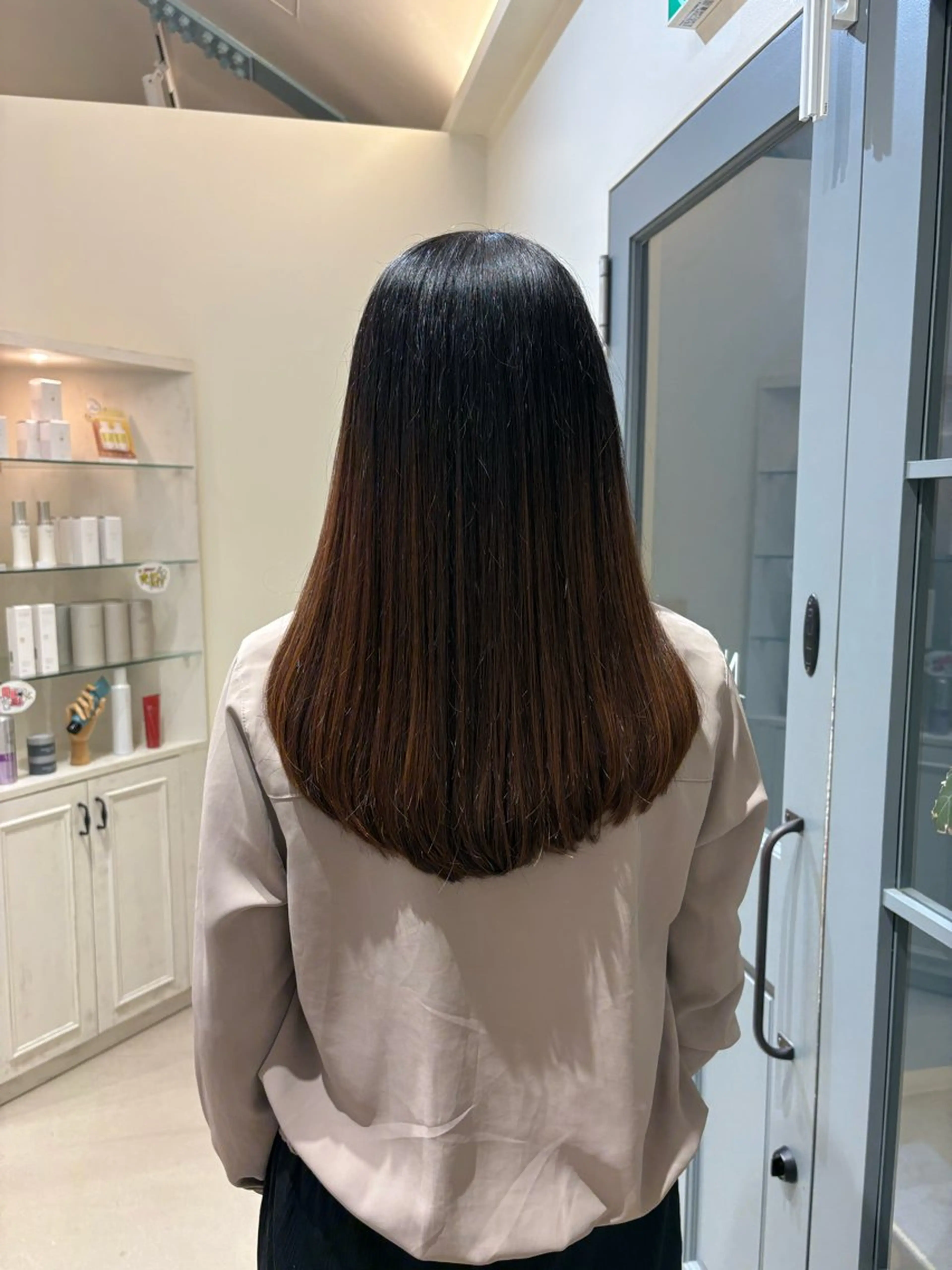 ロング 加藤 風花のヘアスタイル