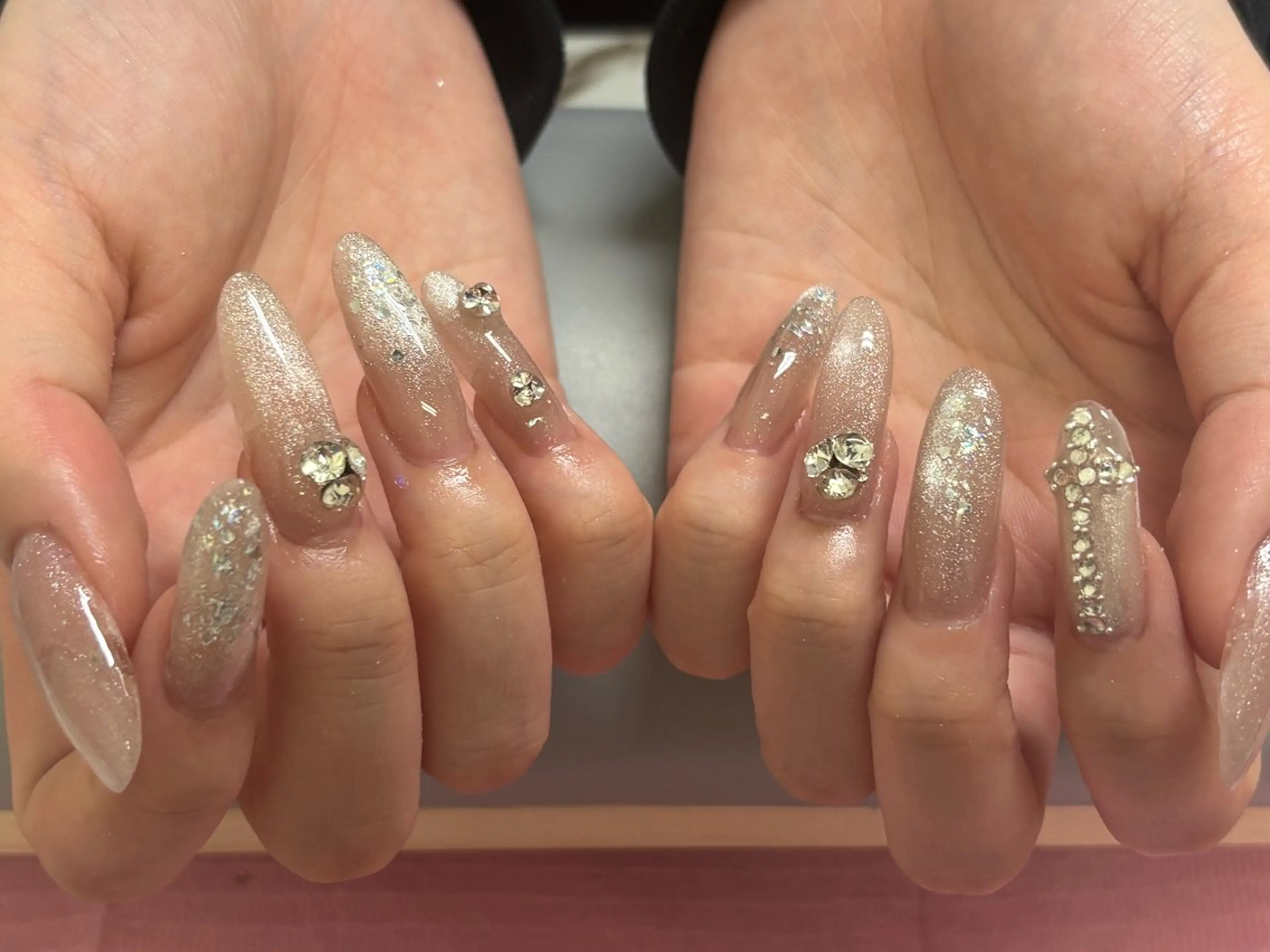 チップだしキャッツアイネイルの写真