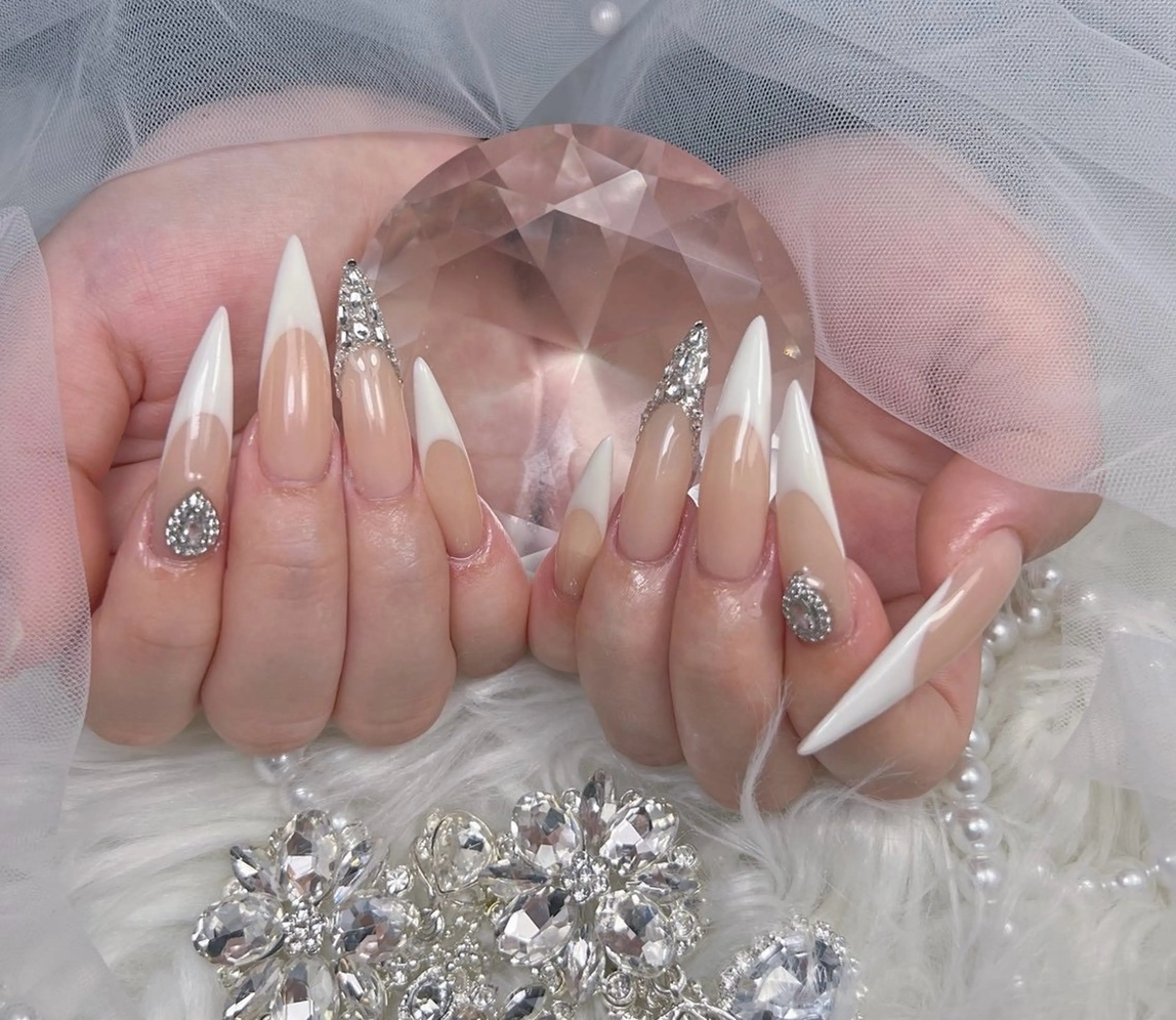 ネイル アートネイル オーロラネイル チークネイル 長さ出し フットネイル Miya _nailのネイルデザイン