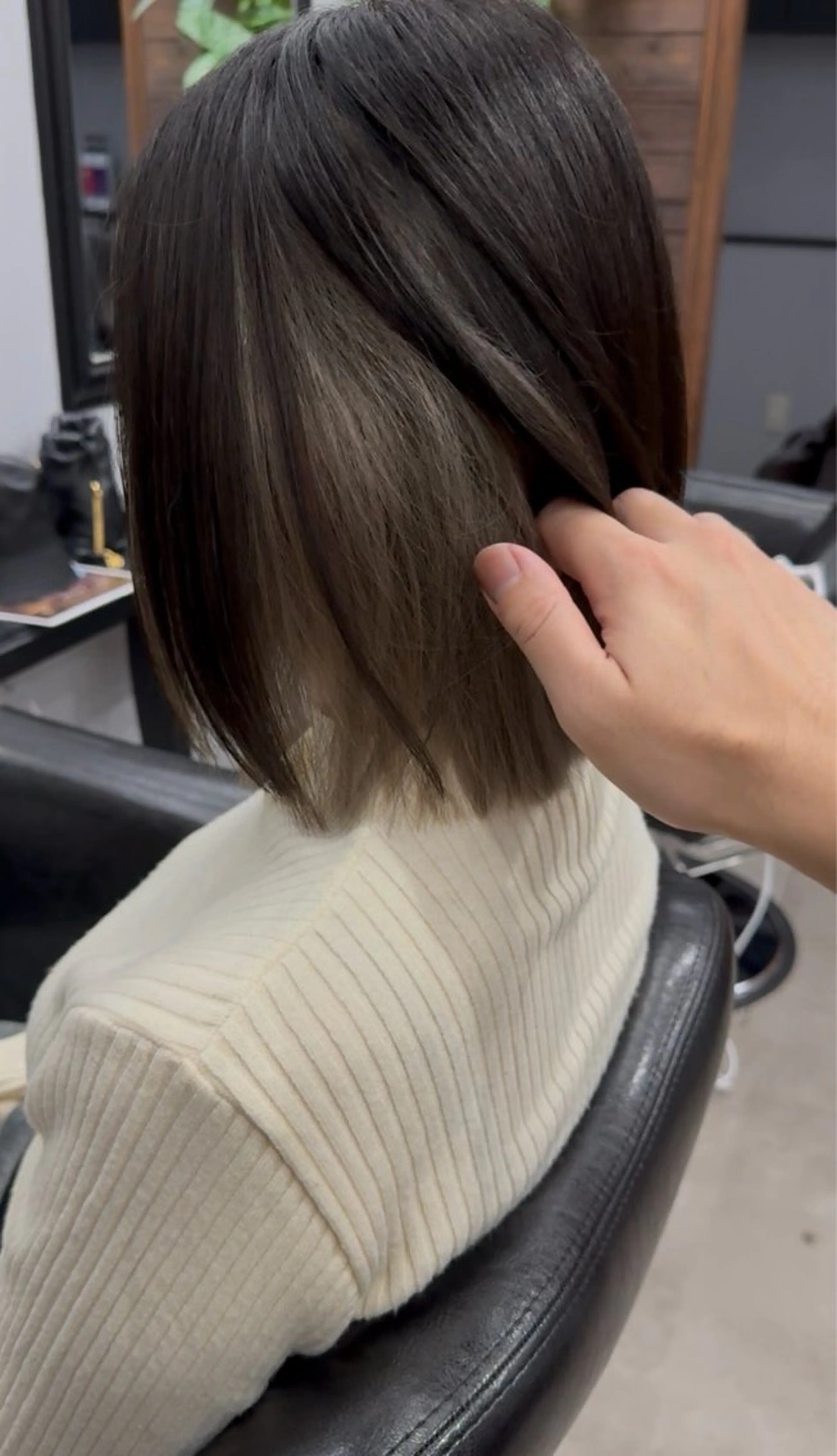 ミディアム アッシュ カット ヘアカラー 藤中 隆悟のヘアスタイル