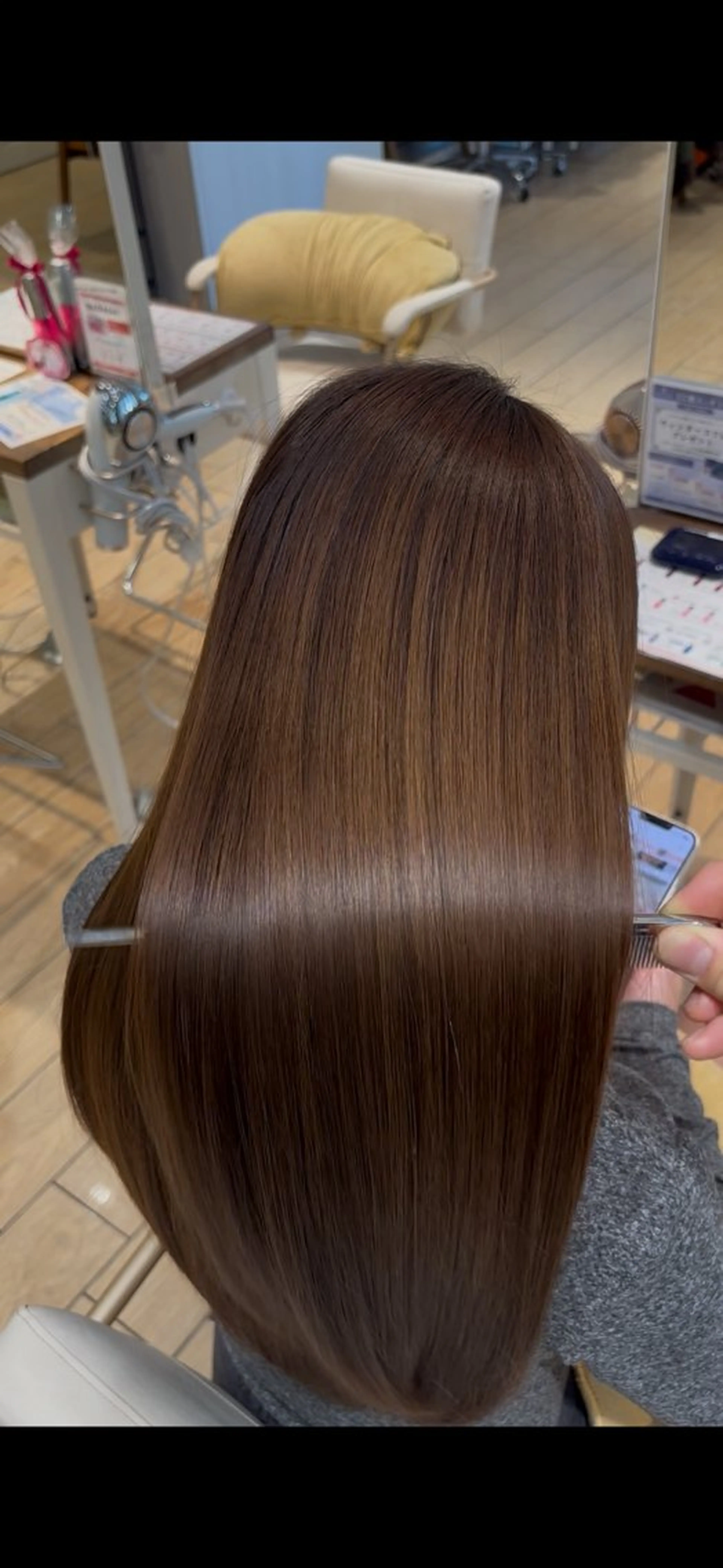 カラー 久保 柚奈のヘアスタイル
