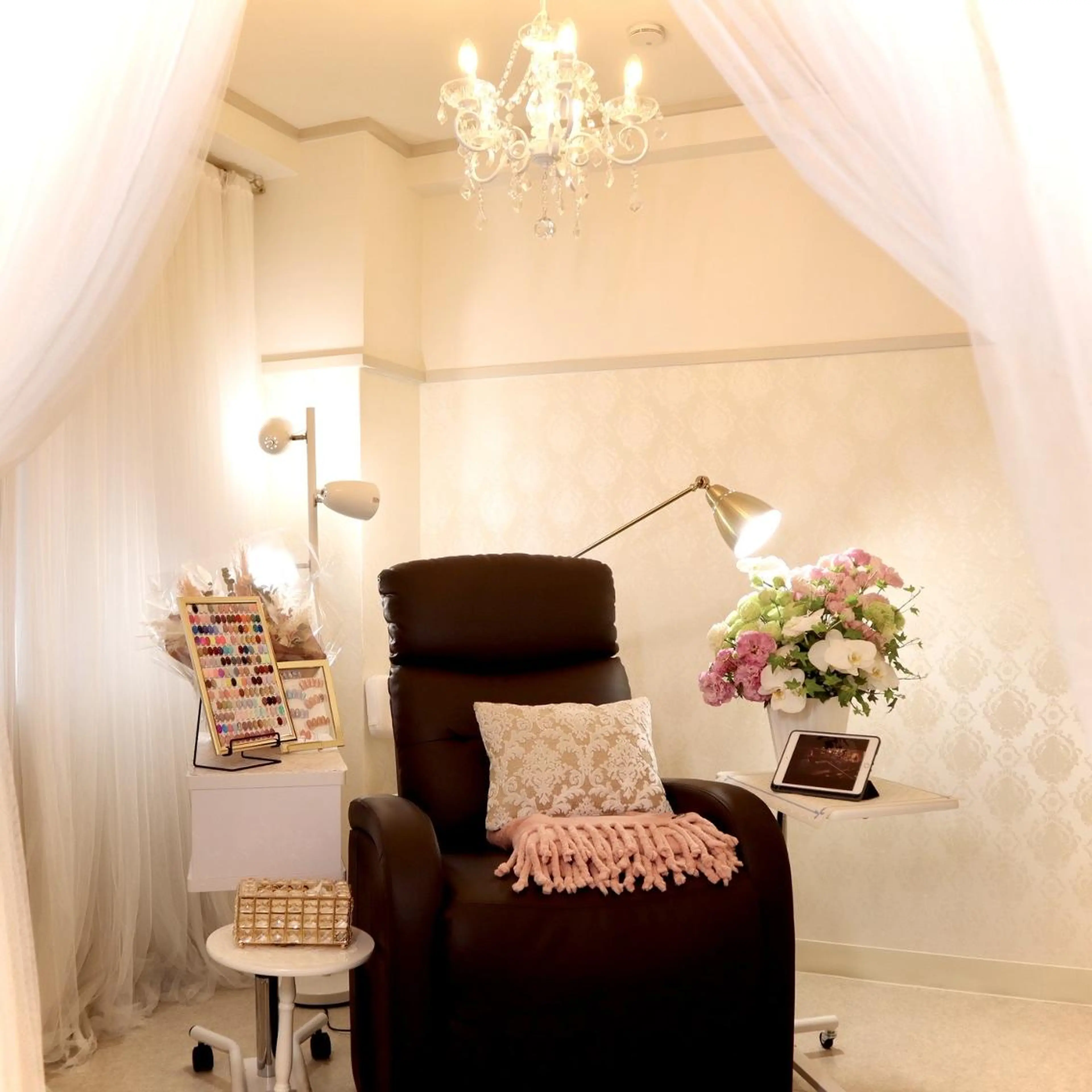 ネイル フットネイル anju🌷 𓂃𓈒𓏸︎︎︎︎のネイルデザイン