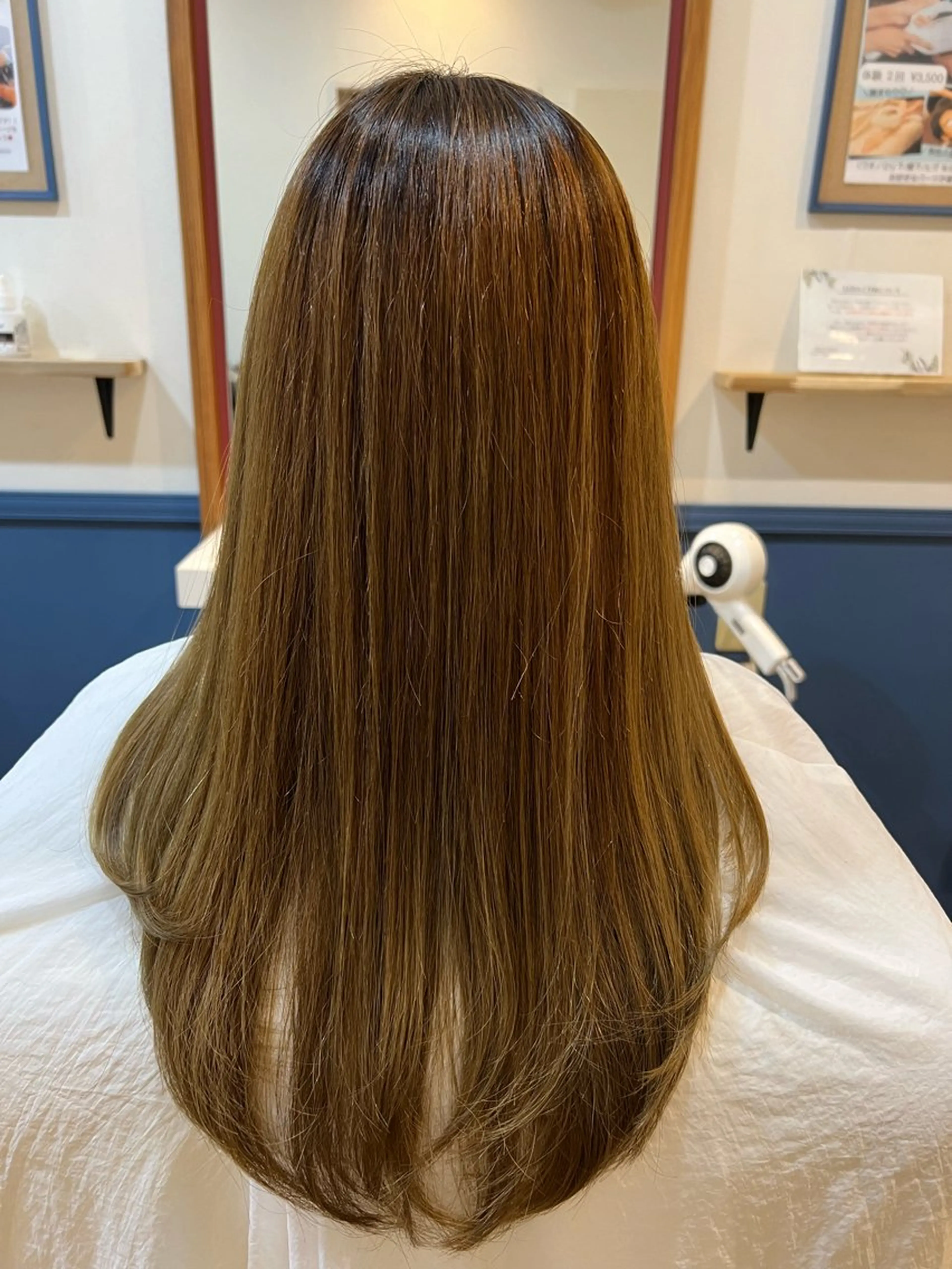 ロング レイヤーカット 芦原 愛弓のヘアスタイル