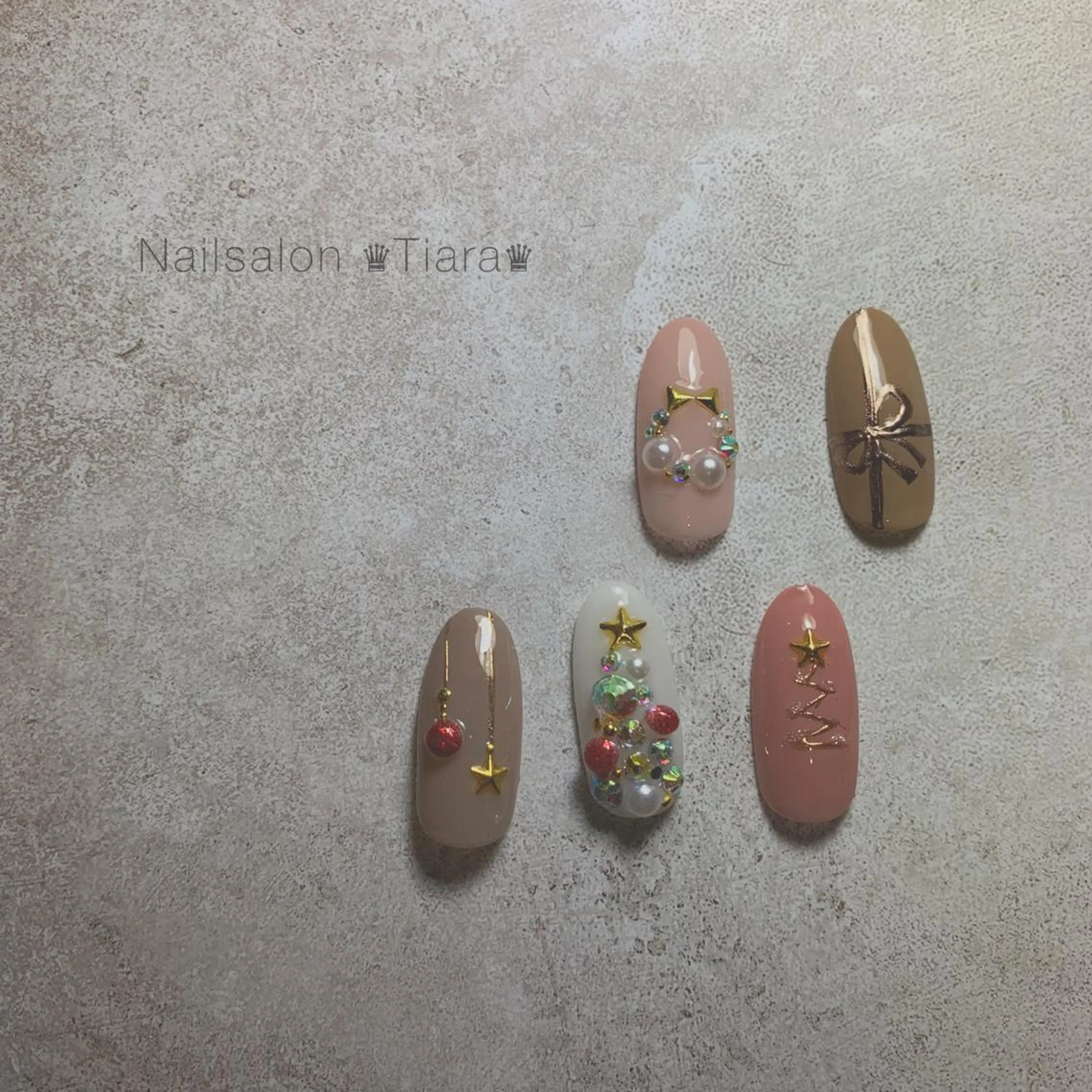 ネイル Tiara♛ティアラ 山口くるみのネイルデザイン