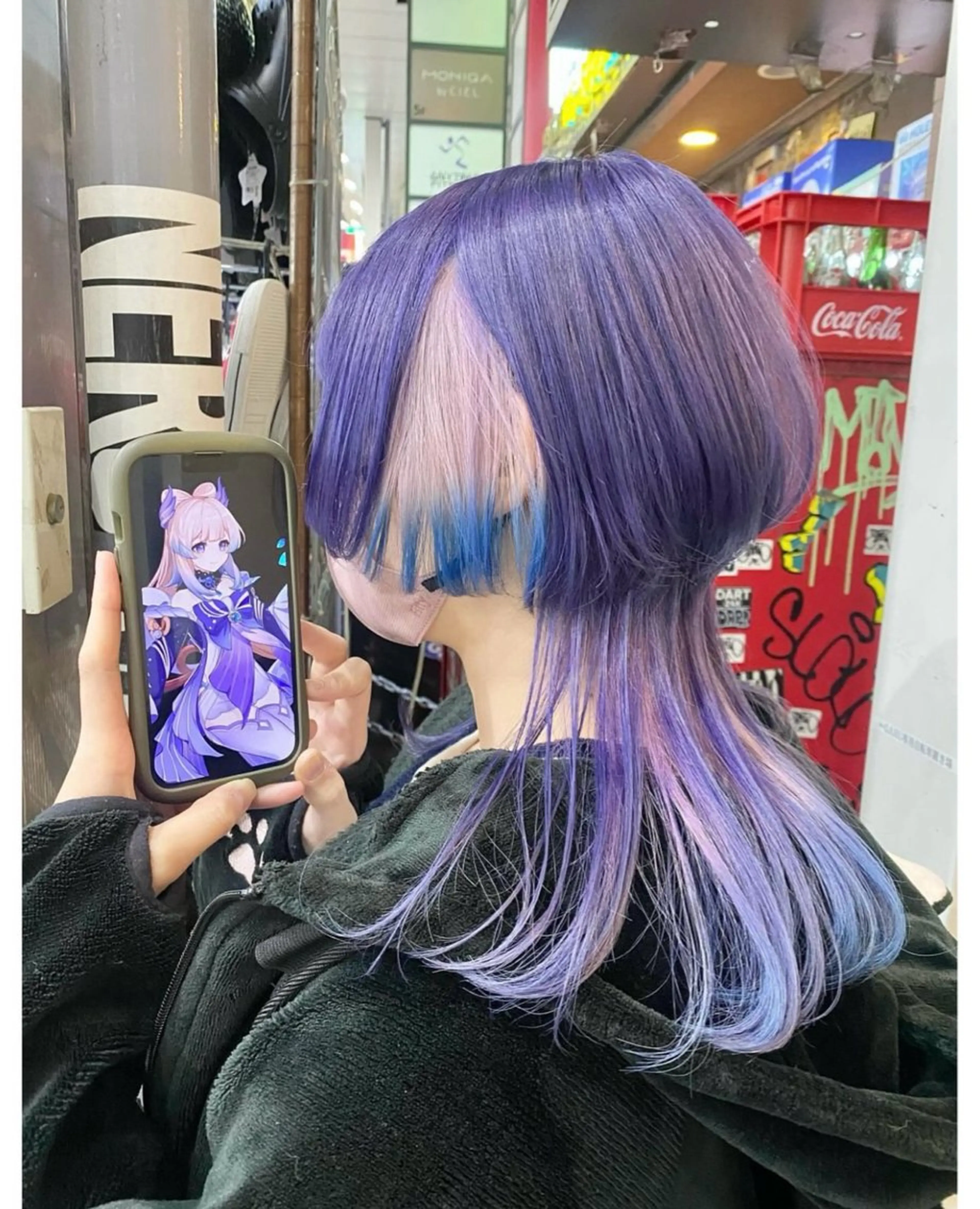 ミディアム カラー デザインカラー ヘアカラー TSUNO🦖 派手髪/オタク美容師のヘアスタイル