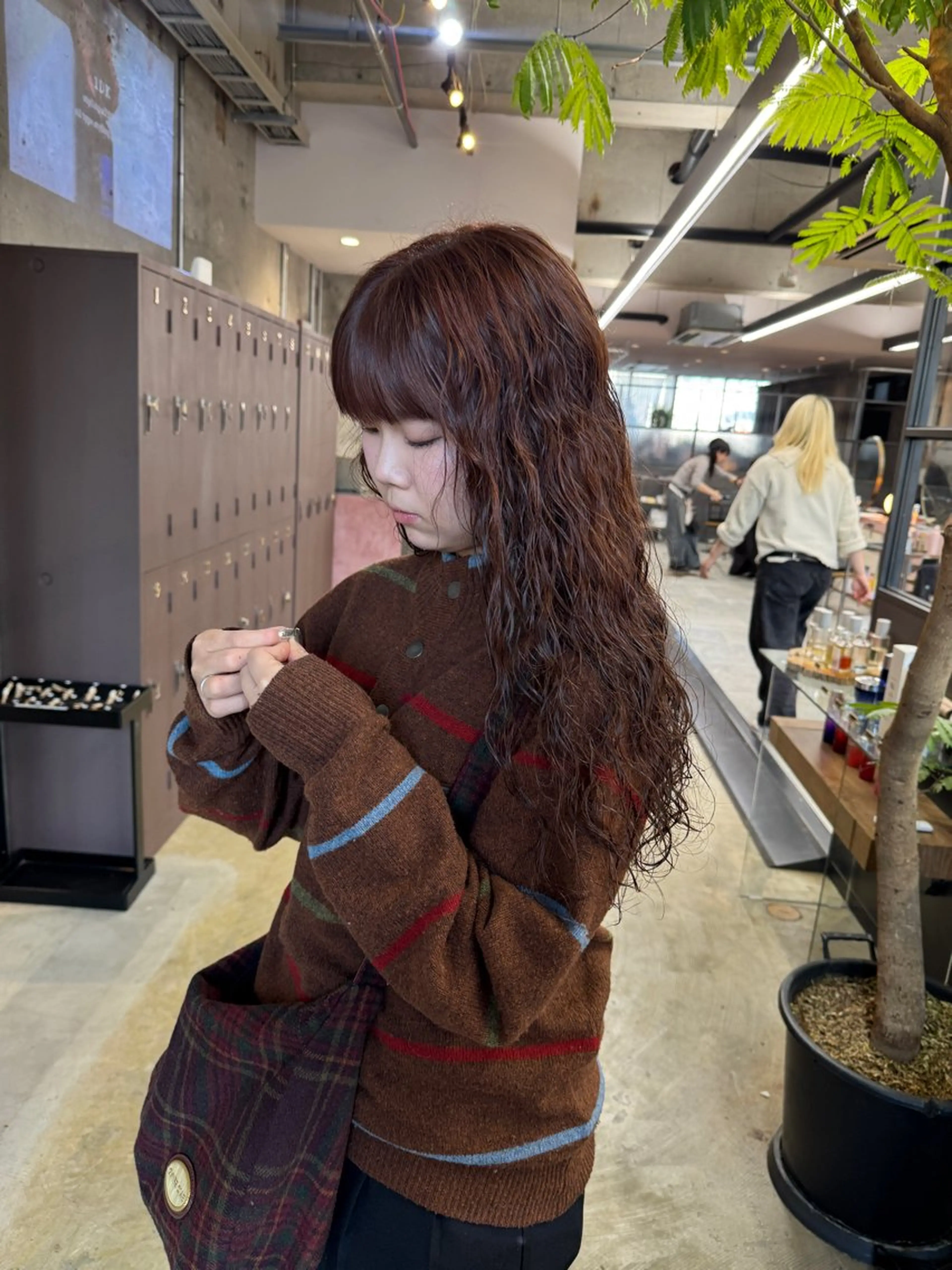 ロング カラー パーマ ブラウンカラー カット ヘアカラー パーマ トリートメント 森田遥奈/透明感カラ ー/似合わせカットのヘアスタイル