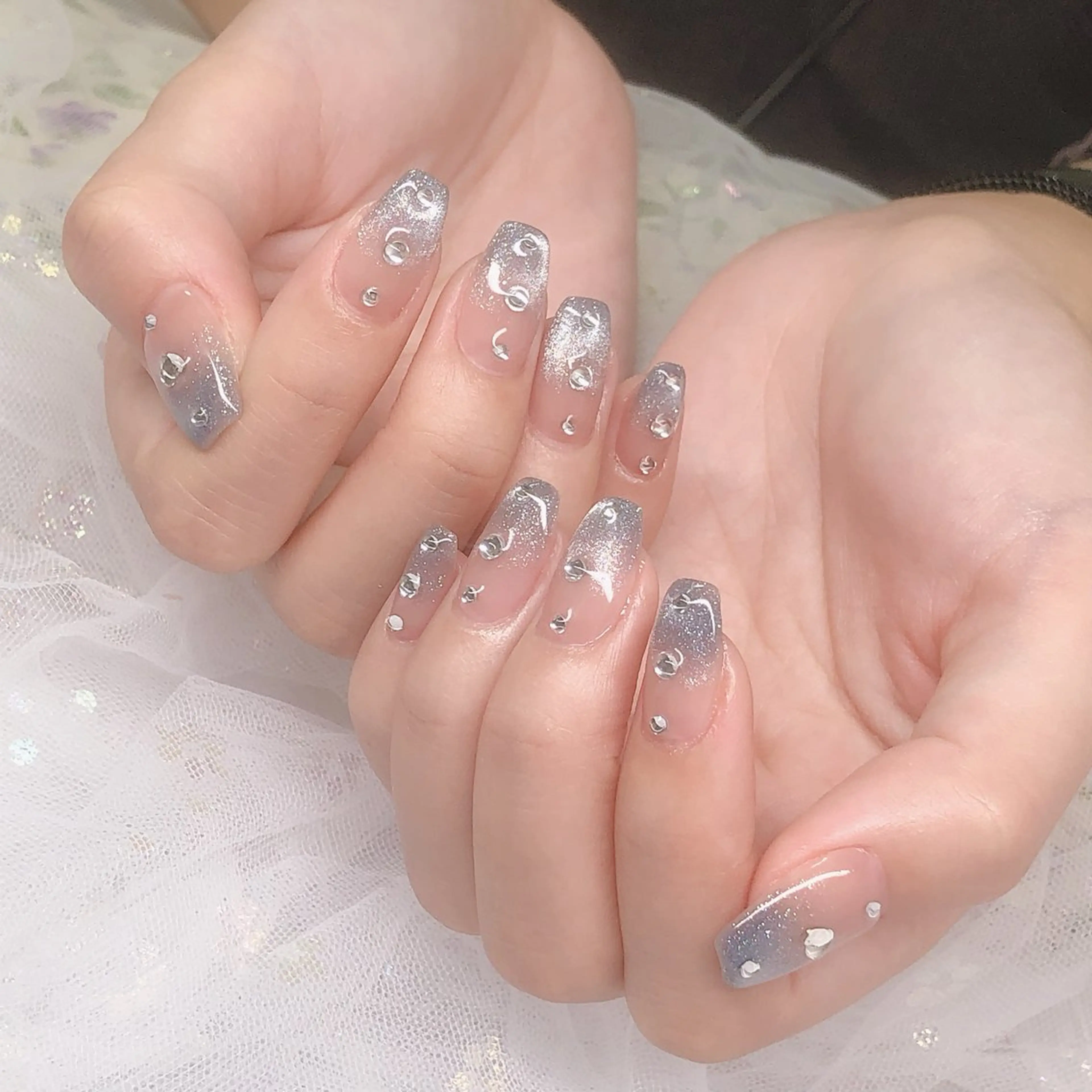 ネイル グラデーション マグネットネイル ハンドネイル ハンドケア ハク キのネイルデザイン