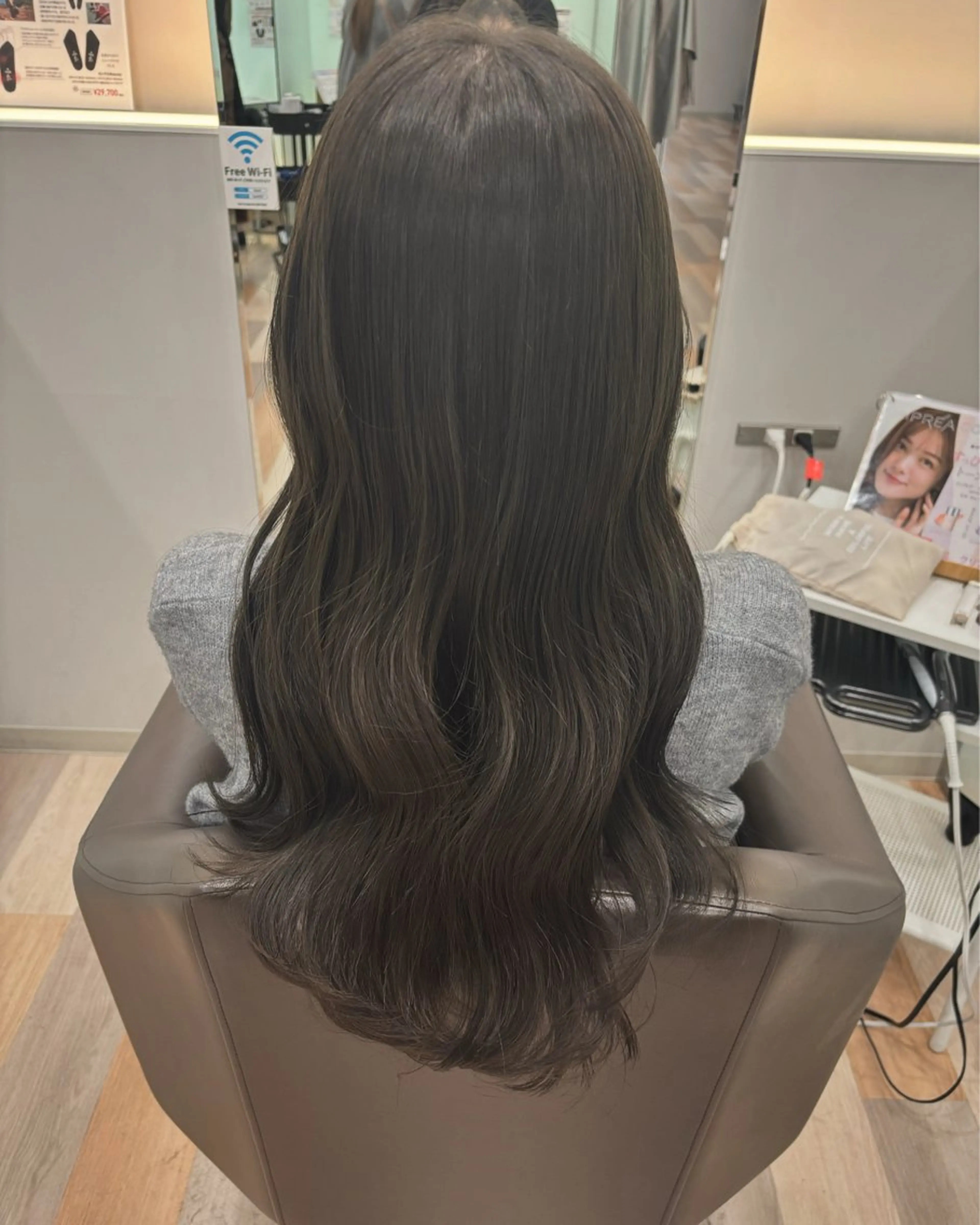 ロング カラー 透明感カラー オリーブカラー カット ヘアカラー トリートメント 韓国/顔周りカット /キム チョウヒのヘアスタイル