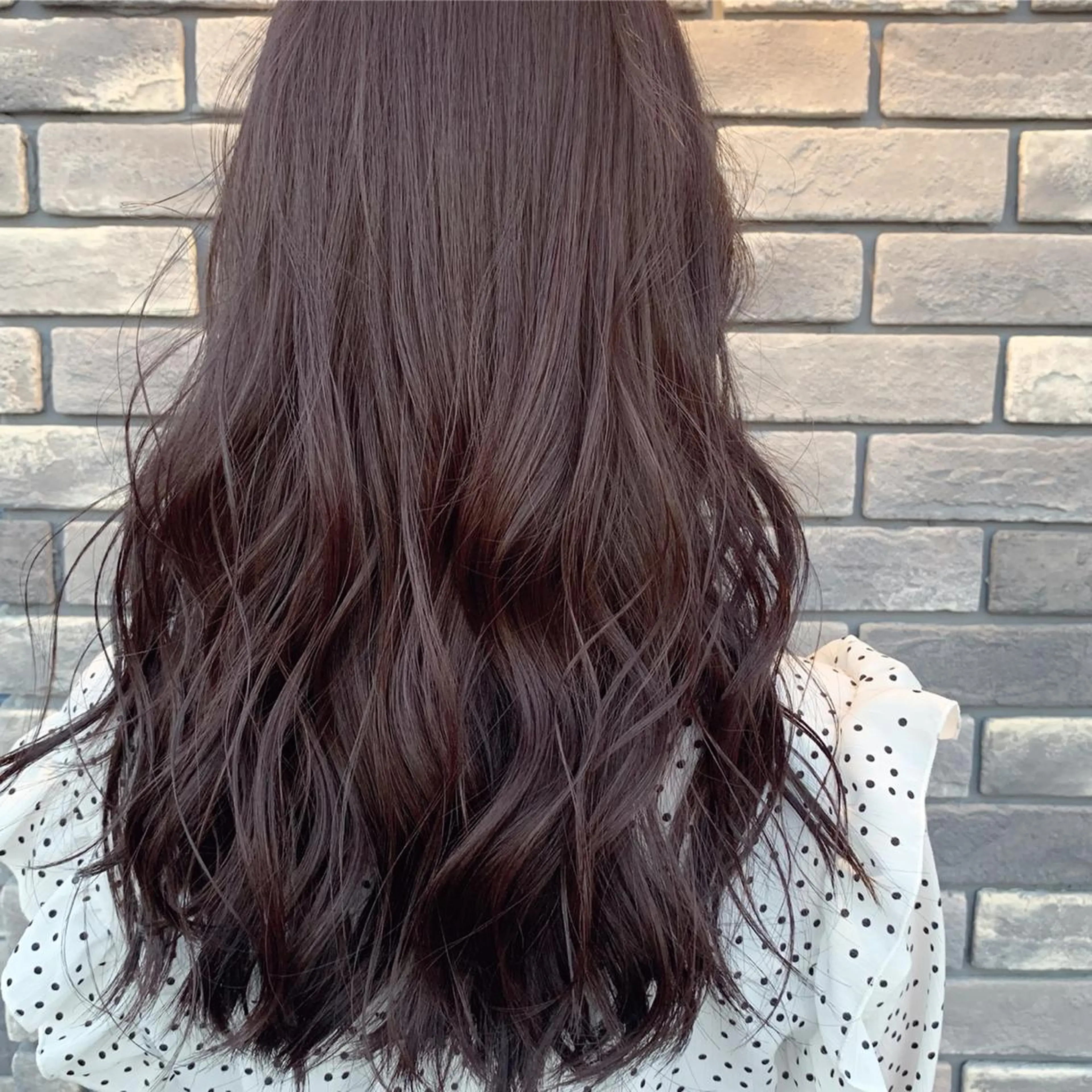 ロング 眞名子 瑞紀のヘアスタイル