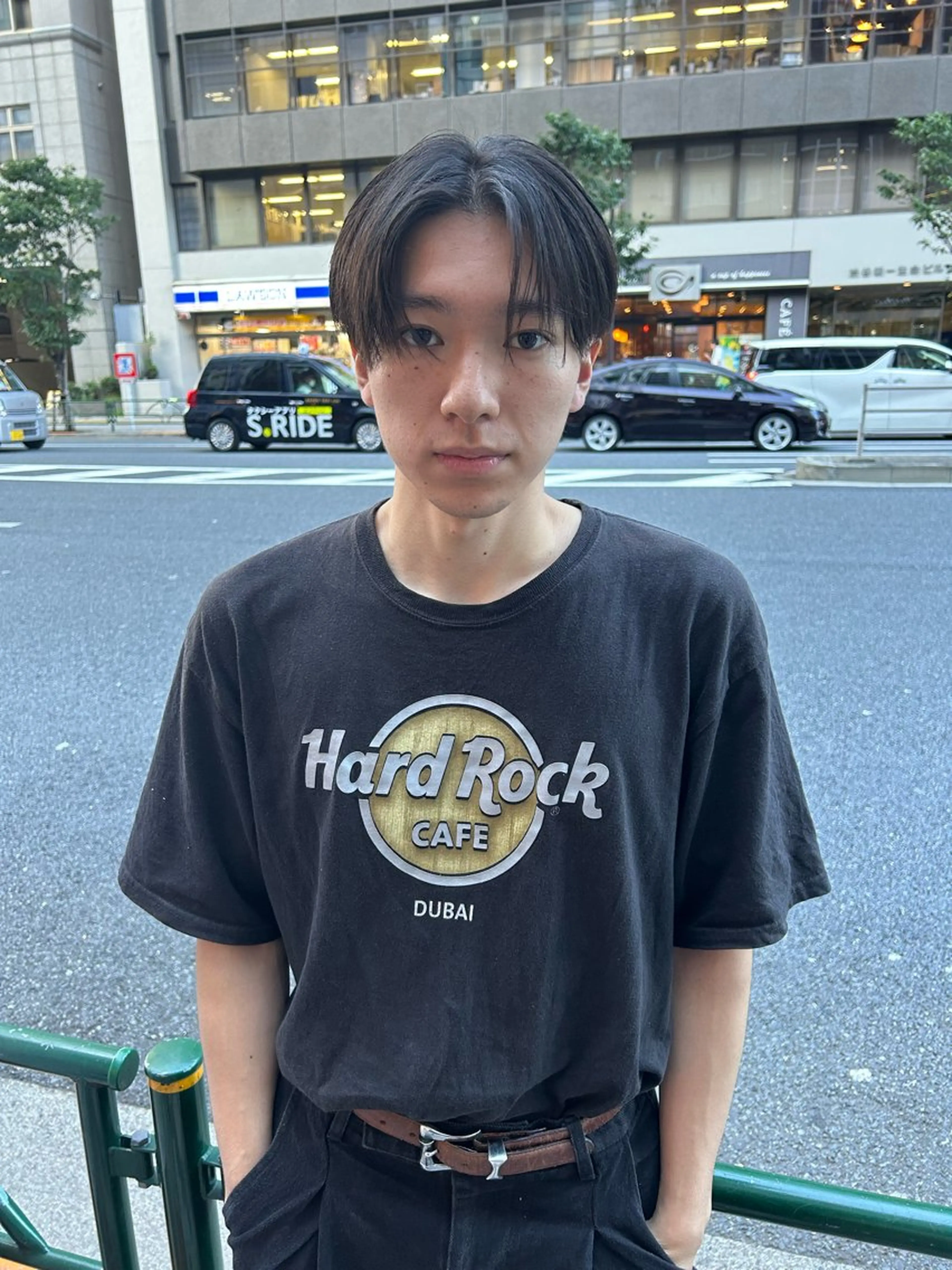 ショート メンズ メンズブリーチ センターパート メンズハイライト メンズインナーカラー メンズパーマ カット 💈メンズ短髪特化 ✂︎伊藤大輝💈のヘアスタイル