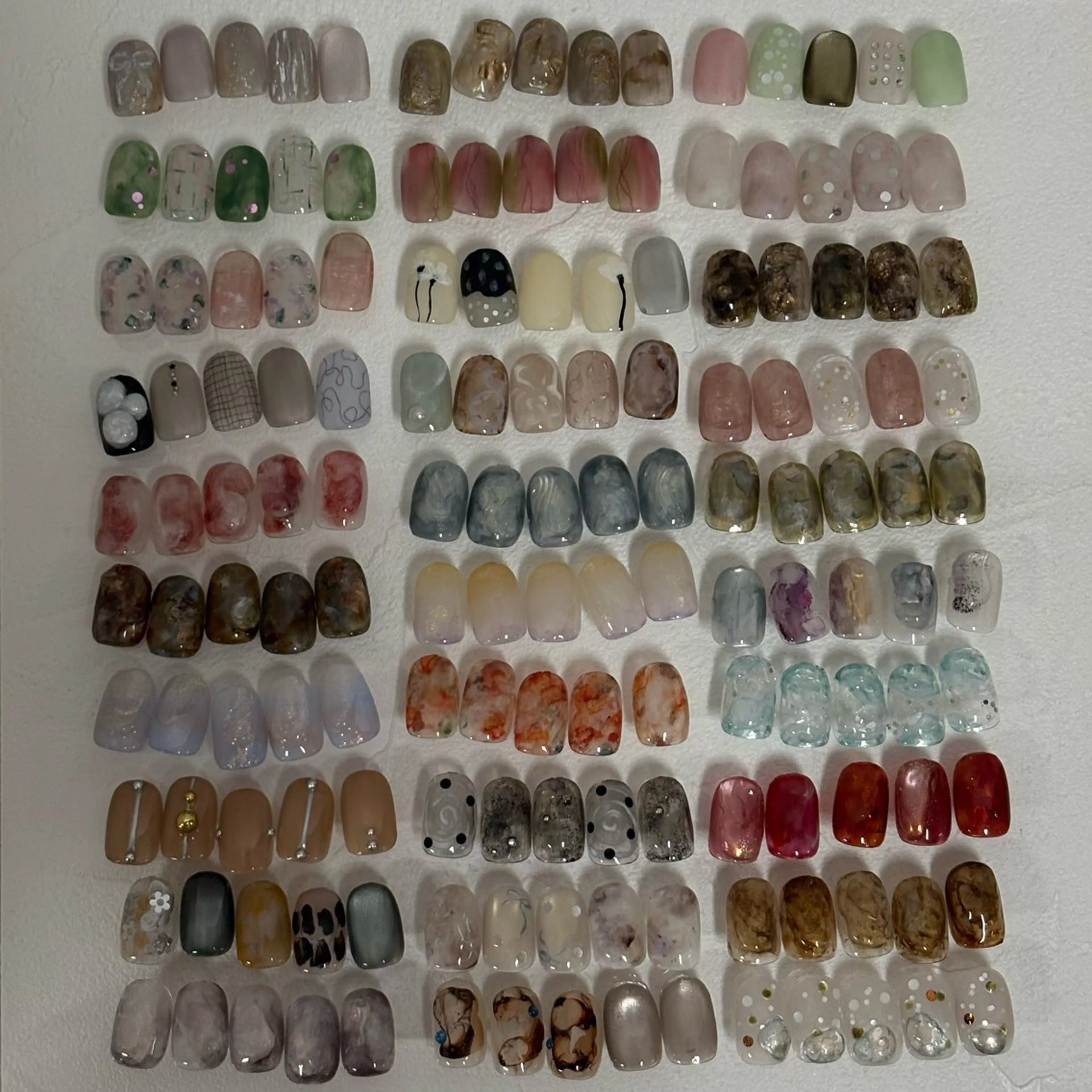 ネイル ハンドネイル Noël 新宿南口 toyonのネイルデザイン