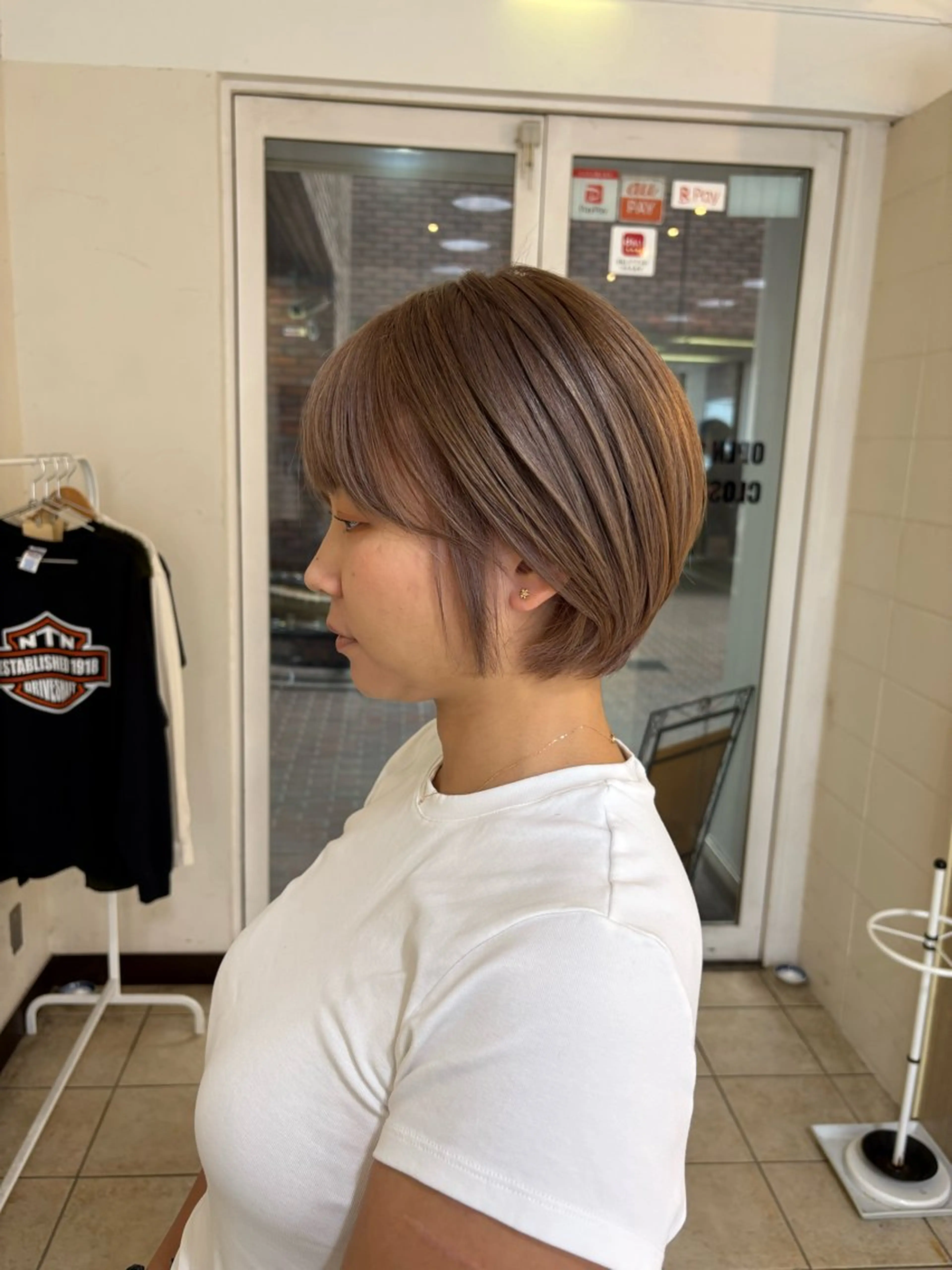 ショート ヘアカラー トリートメント スズキ ユウナのヘアスタイル