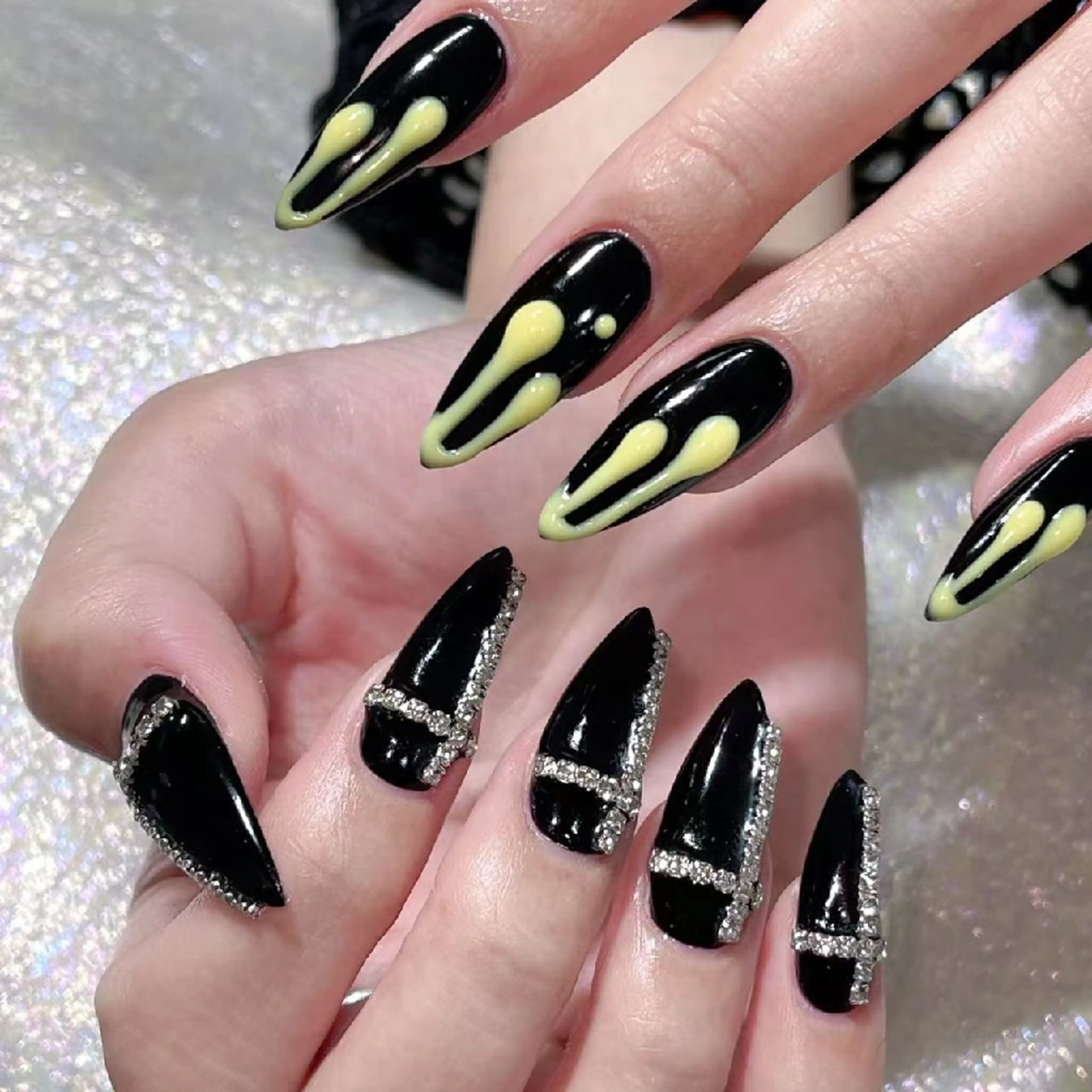 ネイル ハンドネイル Queens みなみのネイルデザイン