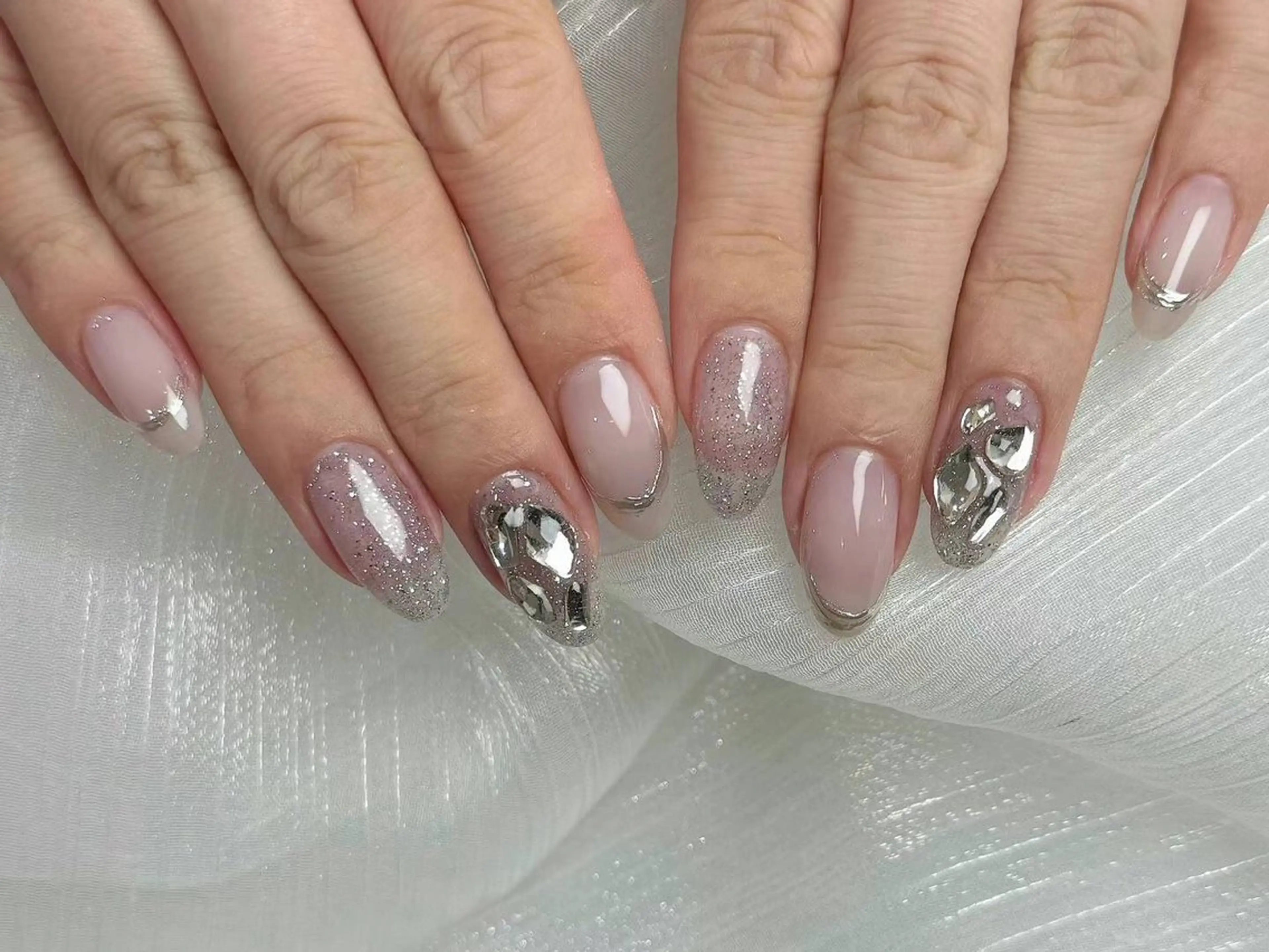 ネイル アートネイル フラワーネイル フットネイル ジェルネイル ラメ(グリッター) Babarla　Nail　Salon所属・babarla Nailのネイルデザイン