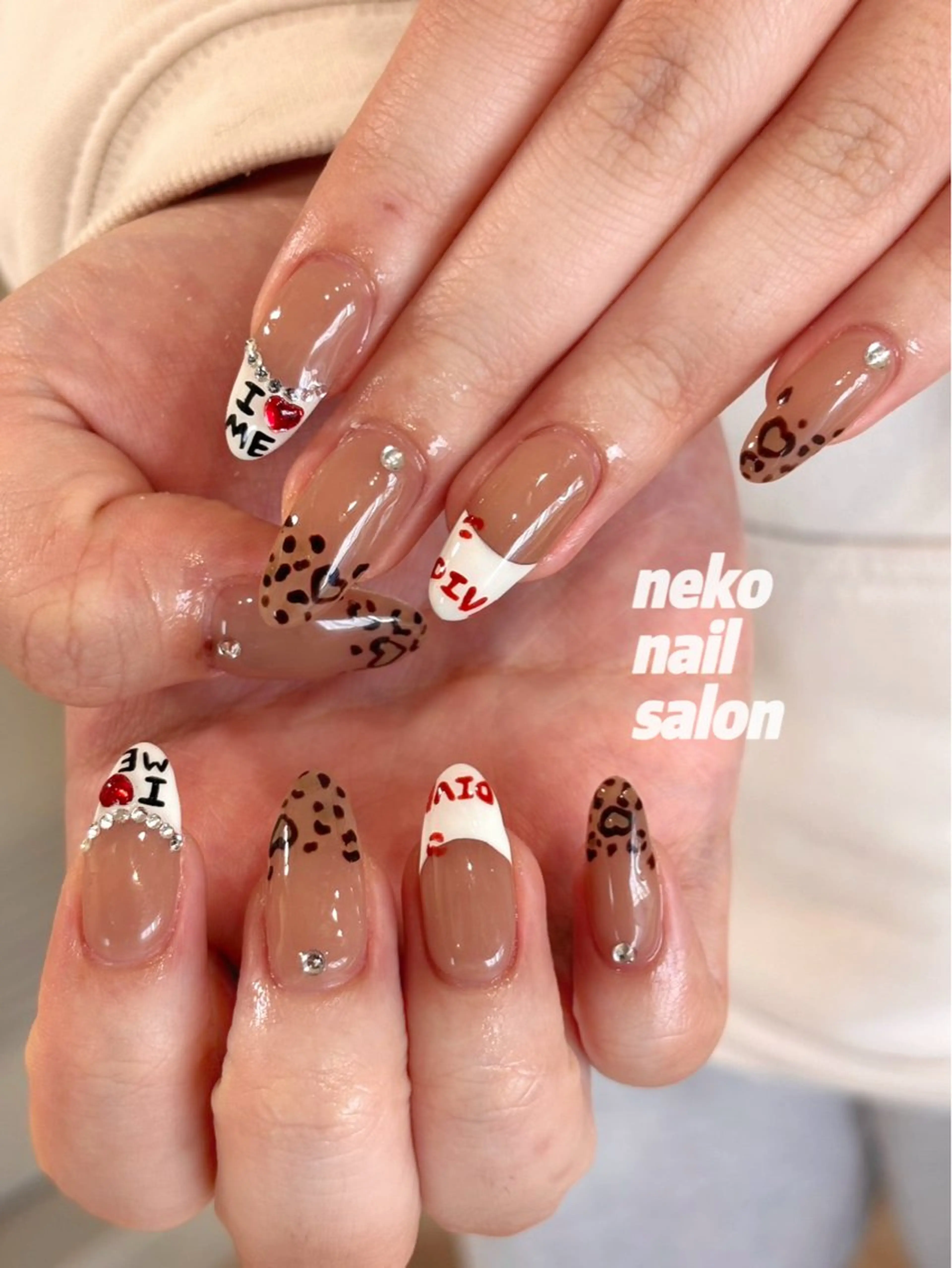 ネイル フレンチネイル ハンドネイル neko nailのネイルデザイン